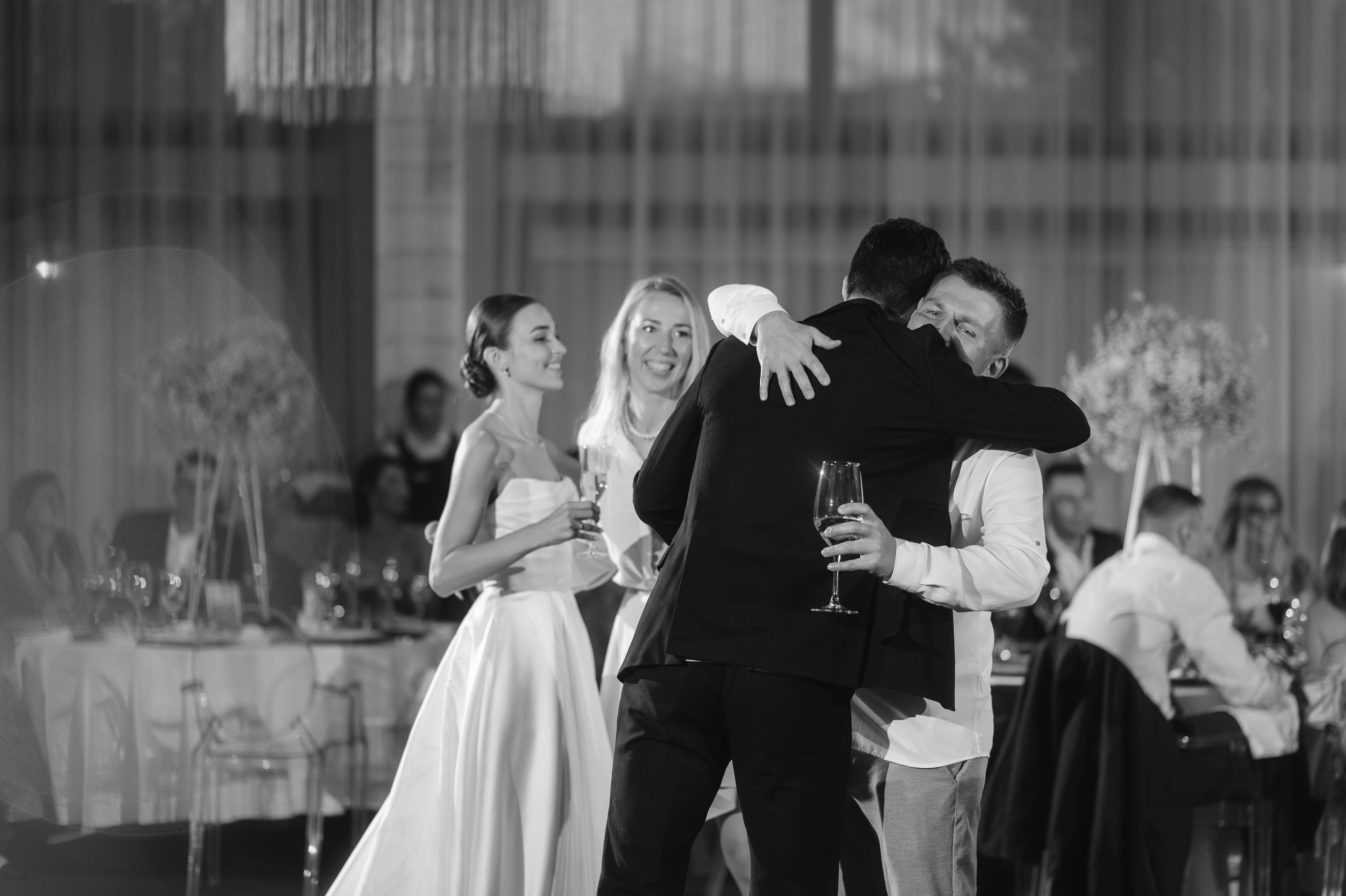 ОДНА СВАДЬБА ПОЛНОСТЬЮ. Свадебный организатор в Ростове-на-Дону Яснов Роман