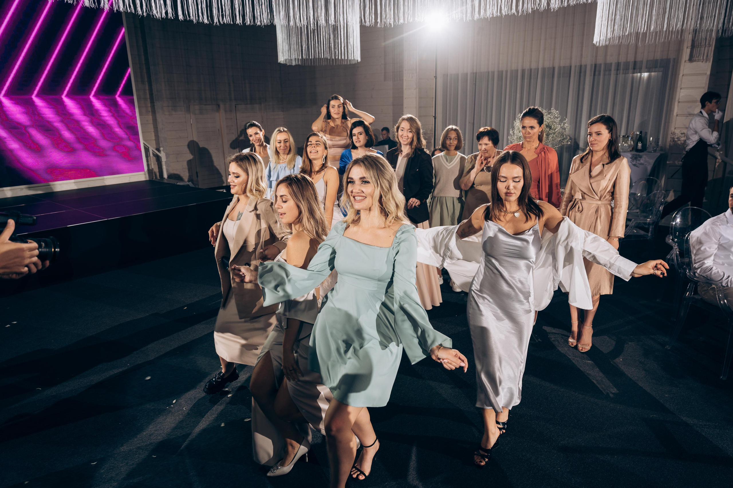 ОДНА СВАДЬБА ПОЛНОСТЬЮ. Свадебный организатор в Ростове-на-Дону Яснов Роман