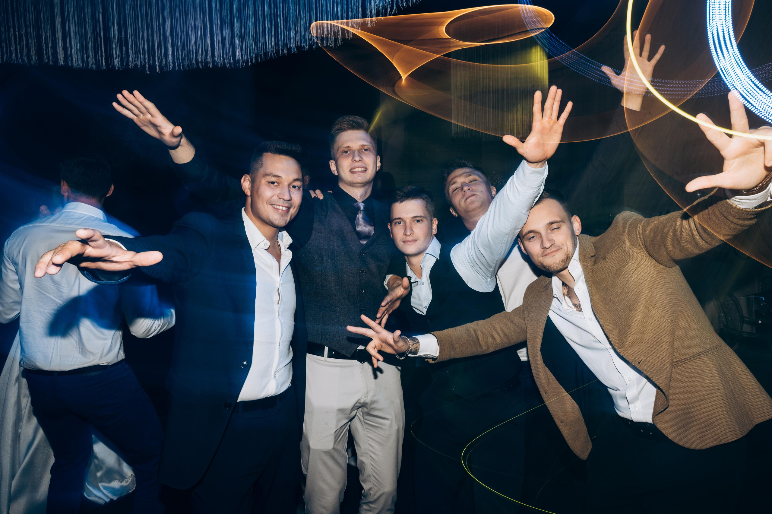 ОДНА СВАДЬБА ПОЛНОСТЬЮ. Свадебный организатор в Ростове-на-Дону Яснов Роман