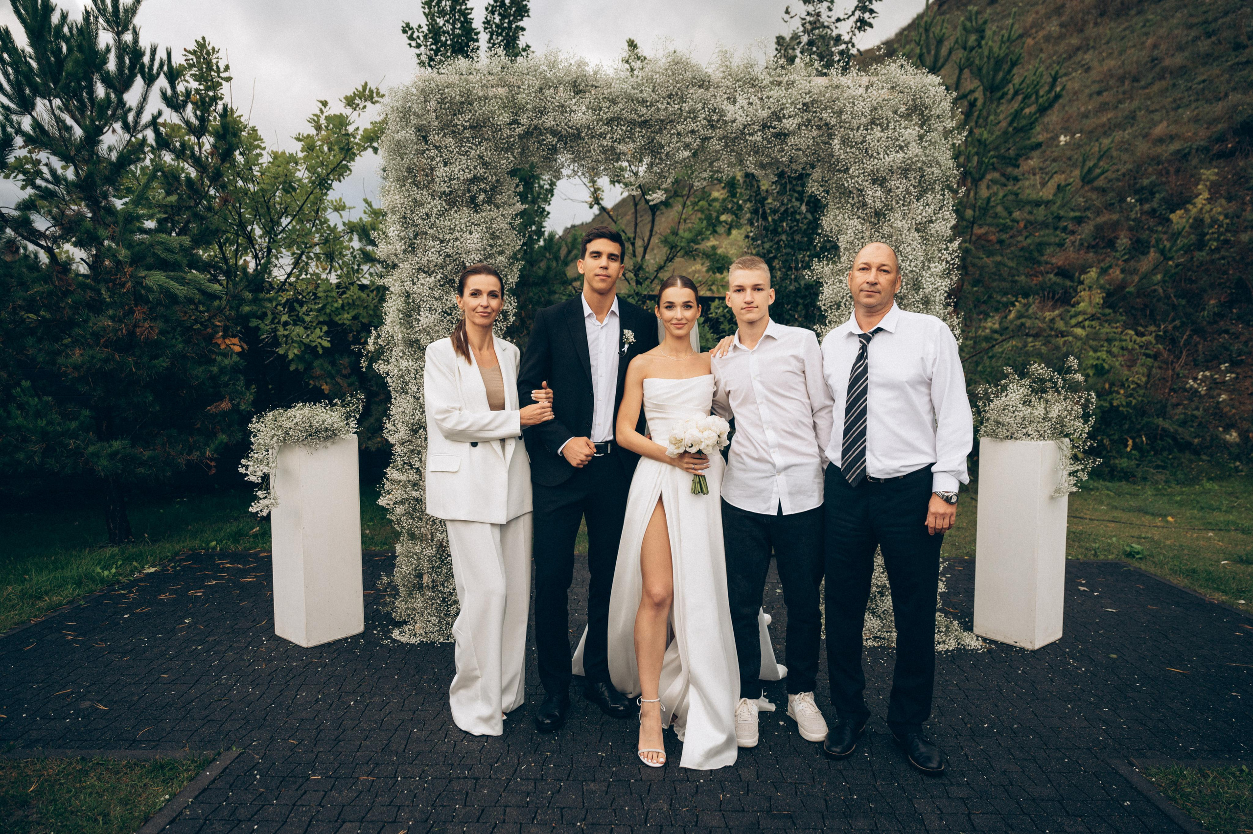 ОДНА СВАДЬБА ПОЛНОСТЬЮ. Свадебный организатор в Ростове-на-Дону Яснов Роман