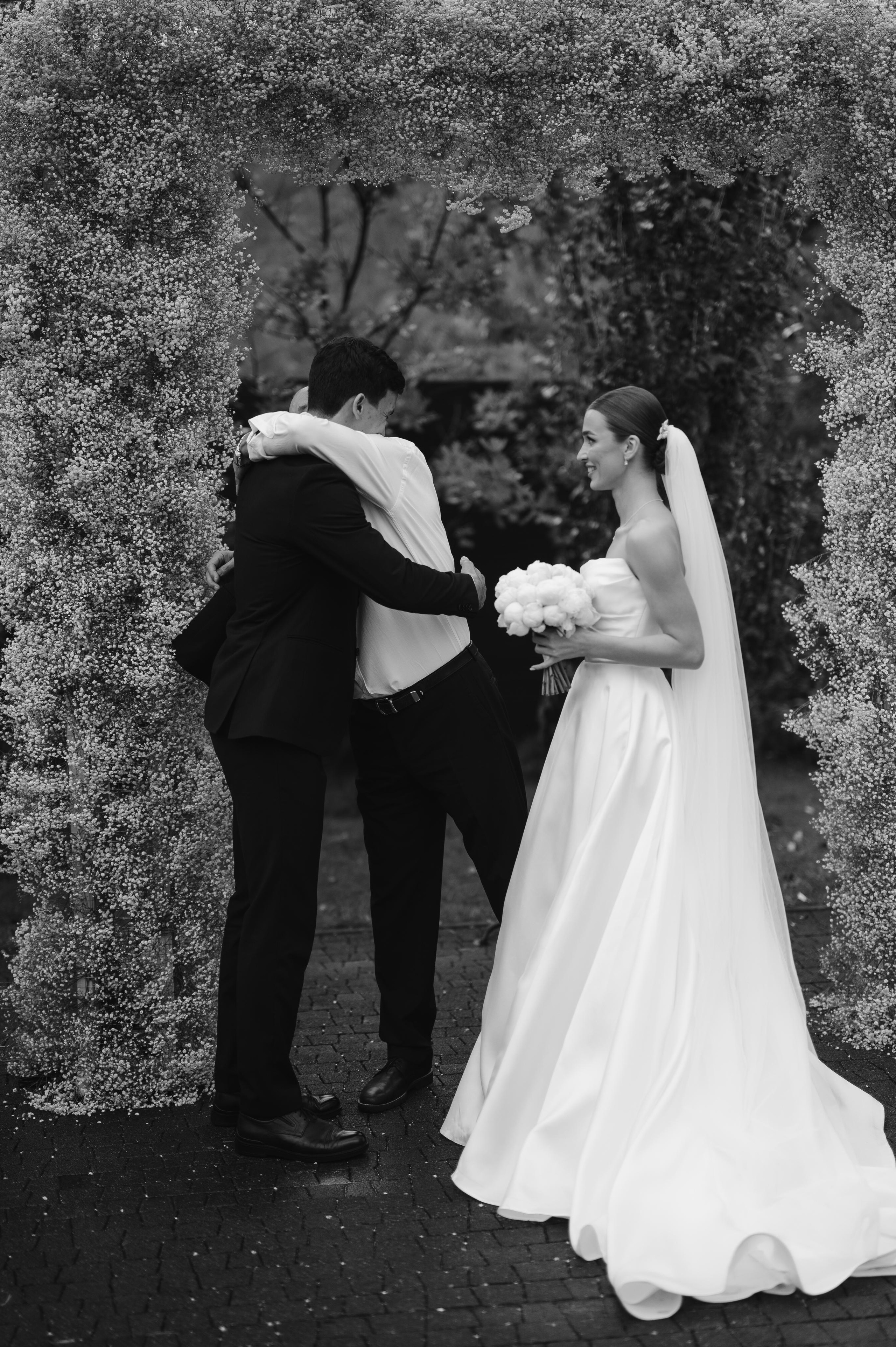 ОДНА СВАДЬБА ПОЛНОСТЬЮ. Свадебный организатор в Ростове-на-Дону Яснов Роман