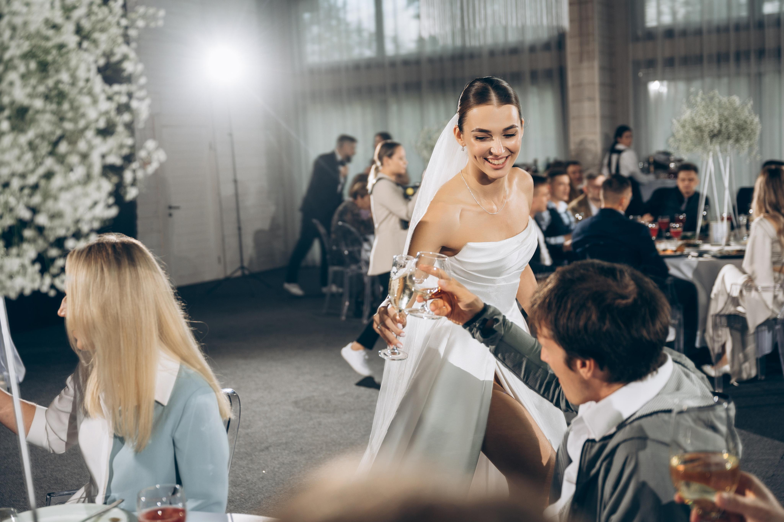 ОДНА СВАДЬБА ПОЛНОСТЬЮ. Свадебный организатор в Ростове-на-Дону Яснов Роман