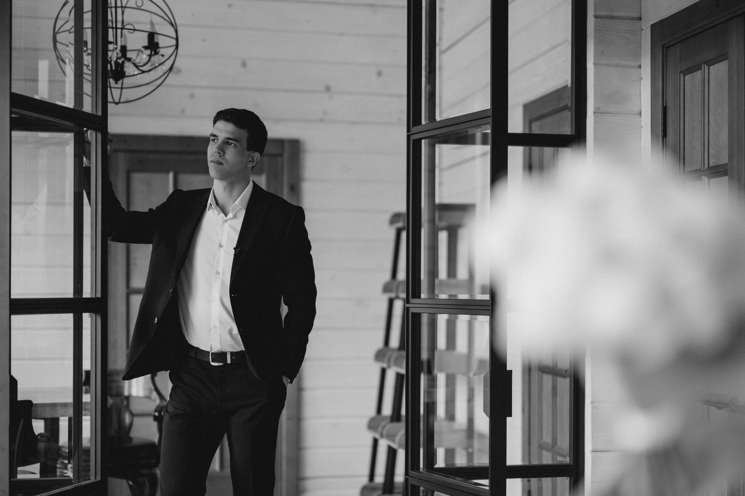 ОДНА СВАДЬБА ПОЛНОСТЬЮ. Свадебный организатор в Ростове-на-Дону Яснов Роман