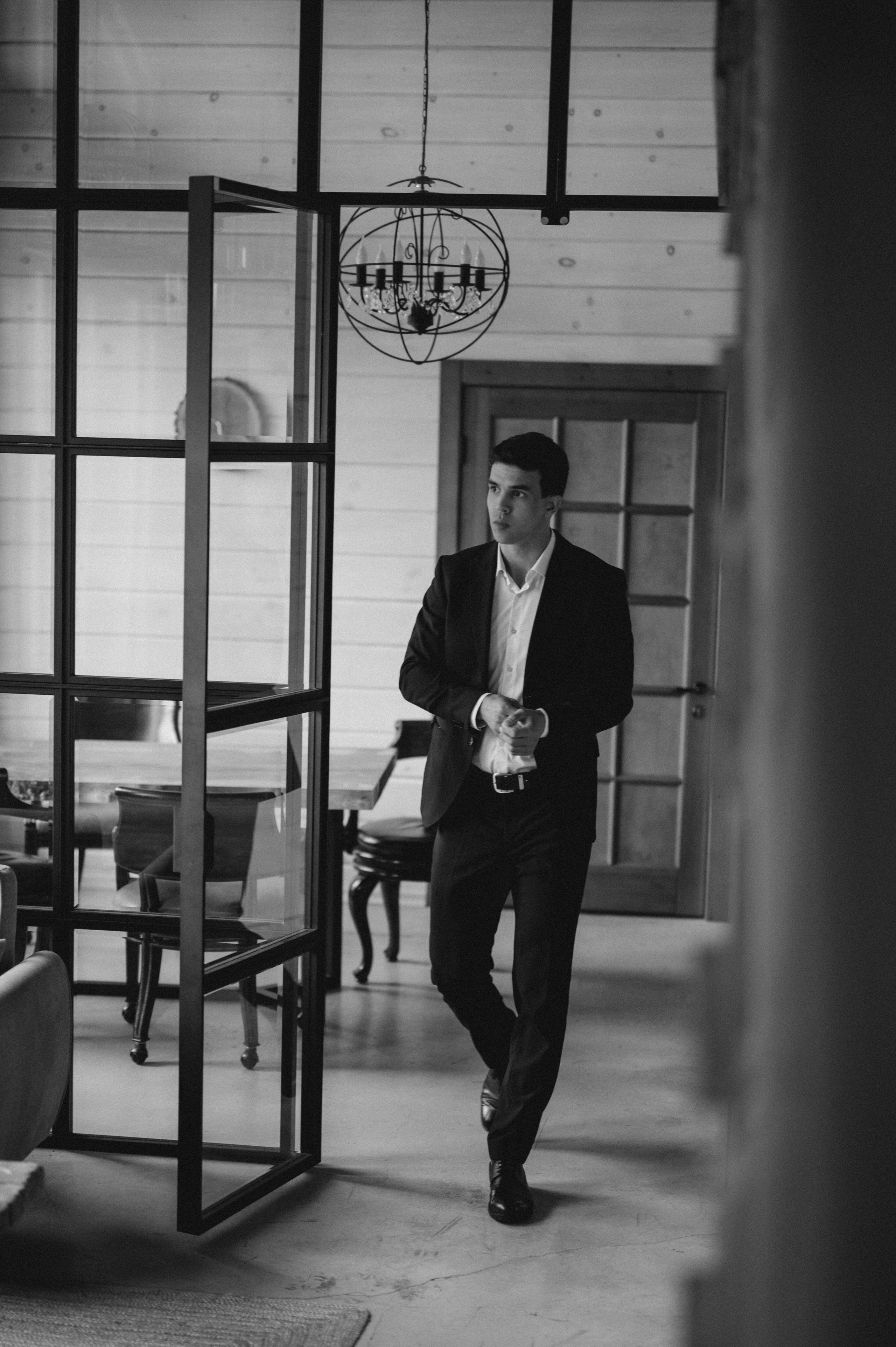 ОДНА СВАДЬБА ПОЛНОСТЬЮ. Свадебный организатор в Ростове-на-Дону Яснов Роман