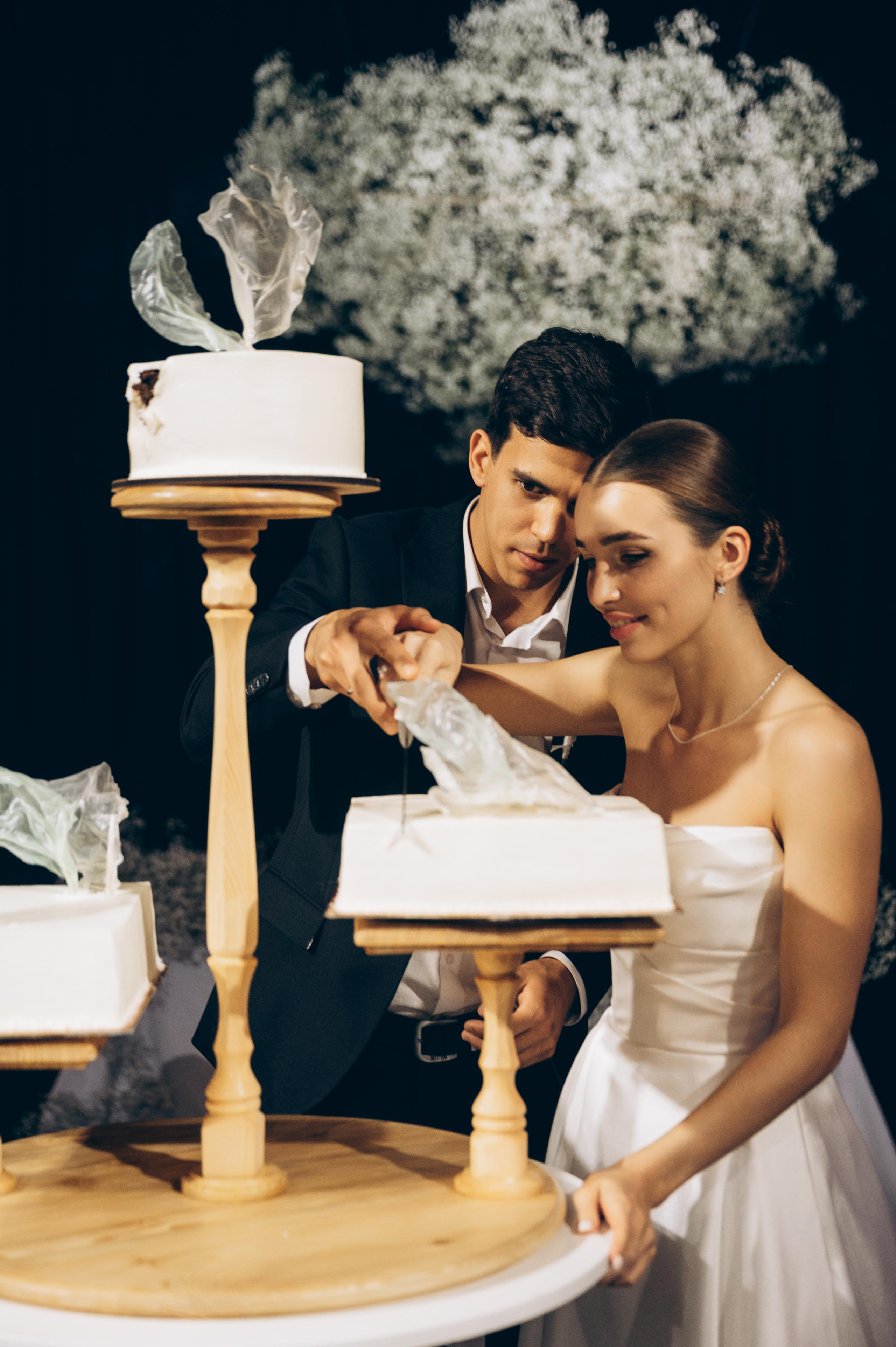 ОДНА СВАДЬБА ПОЛНОСТЬЮ. Свадебный организатор в Ростове-на-Дону Яснов Роман