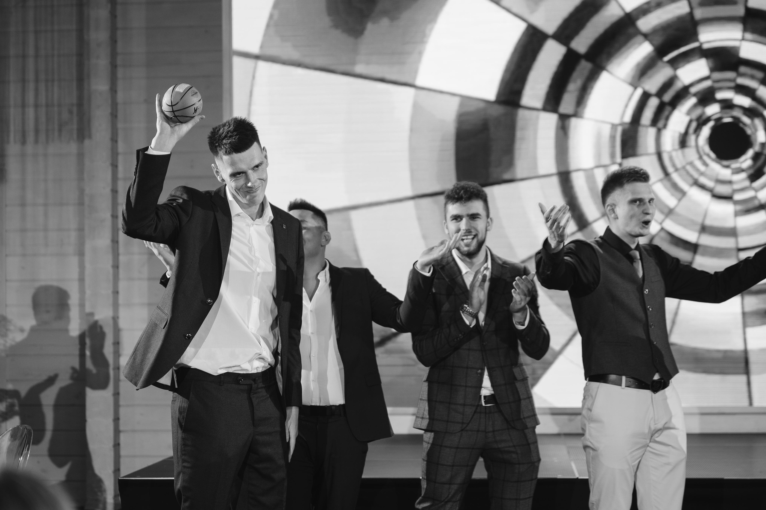 ОДНА СВАДЬБА ПОЛНОСТЬЮ. Свадебный организатор в Ростове-на-Дону Яснов Роман