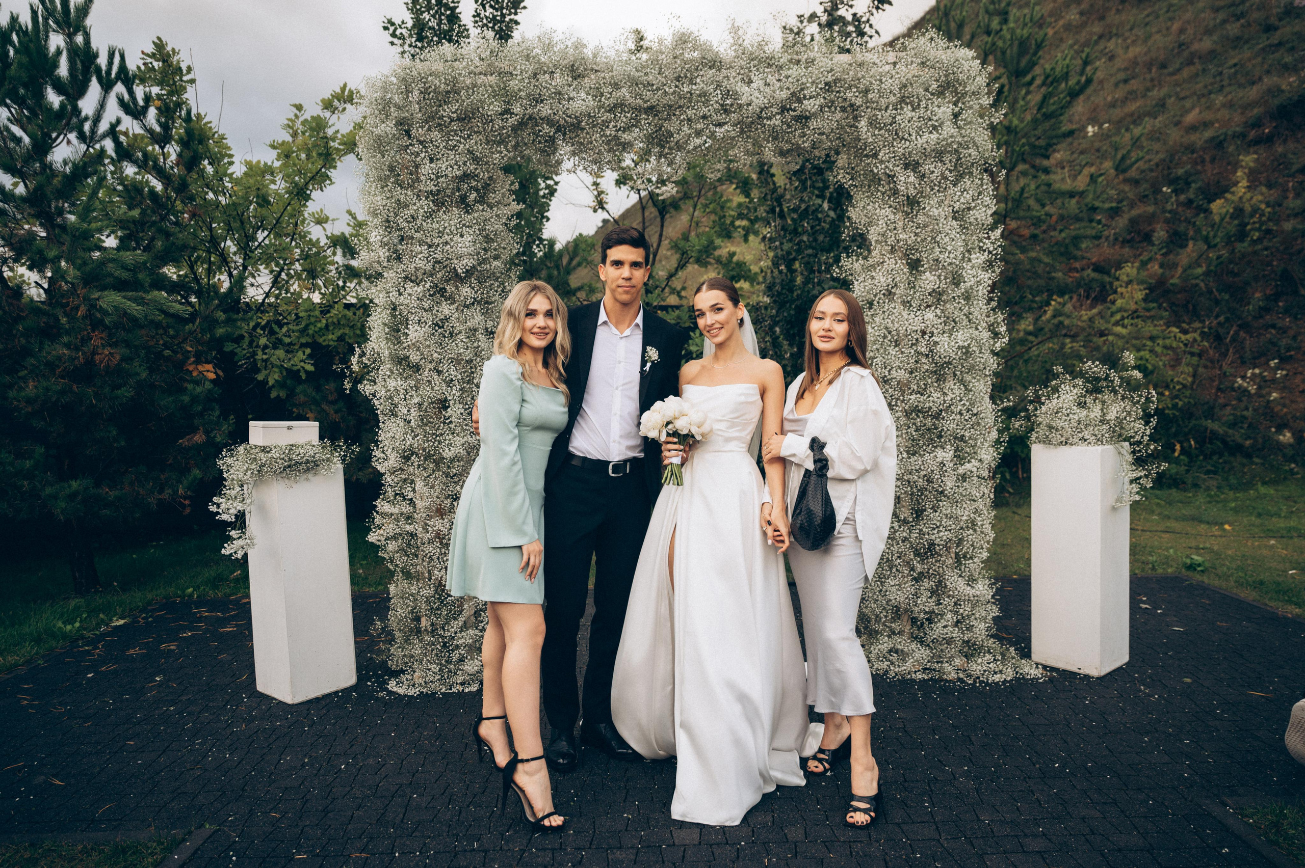 ОДНА СВАДЬБА ПОЛНОСТЬЮ. Свадебный организатор в Ростове-на-Дону Яснов Роман