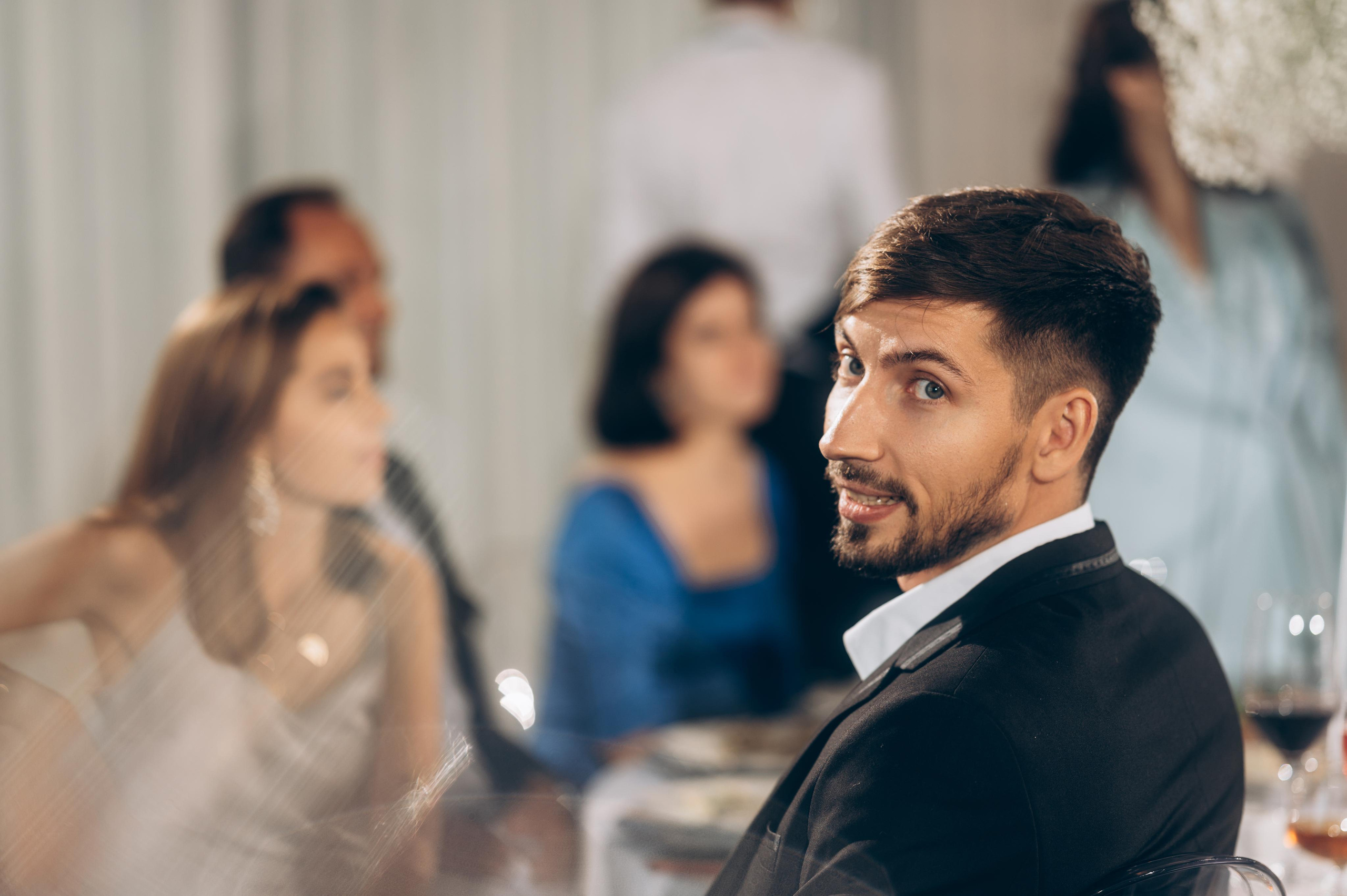 ОДНА СВАДЬБА ПОЛНОСТЬЮ. Свадебный организатор в Ростове-на-Дону Яснов Роман