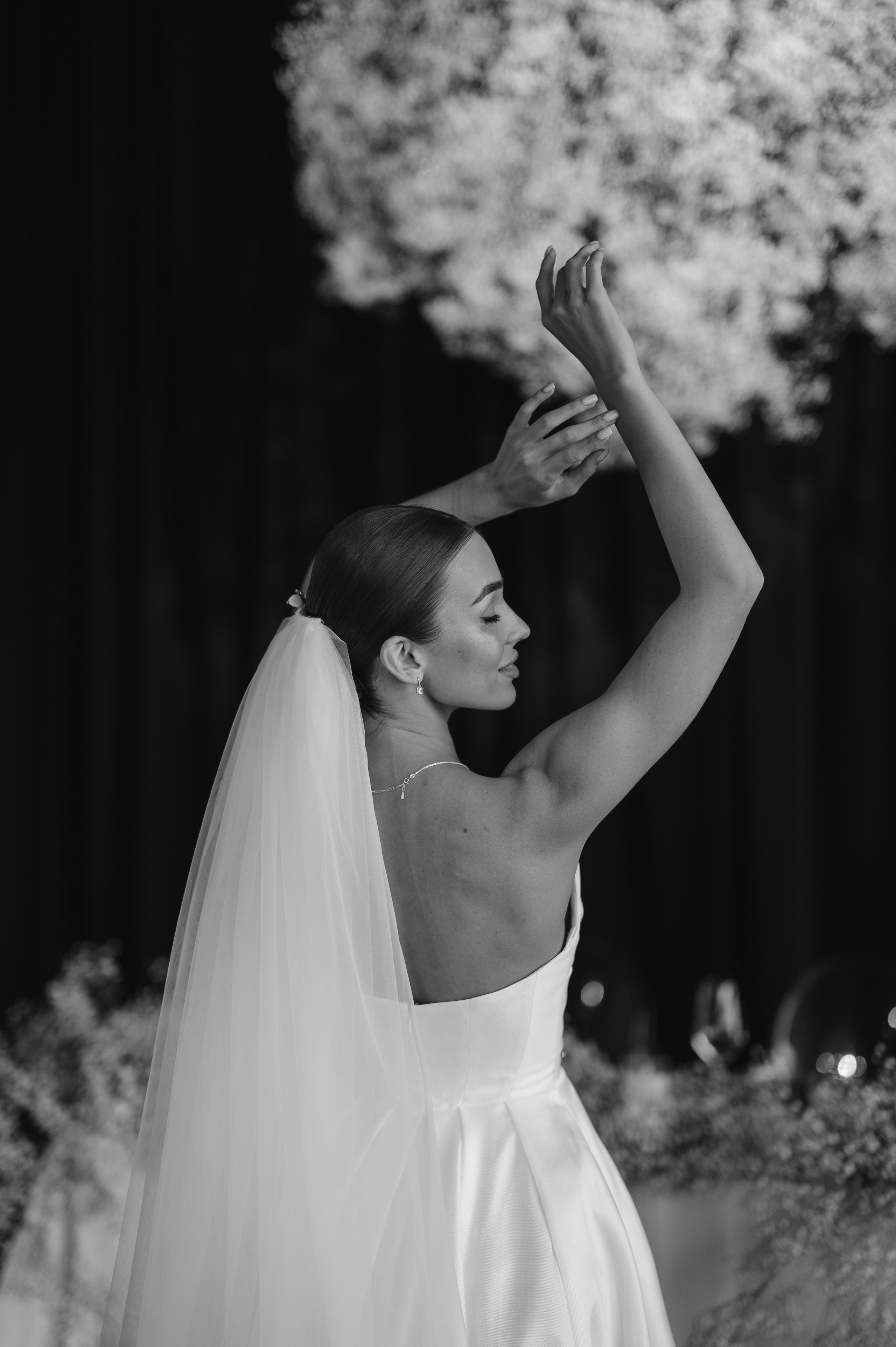 ОДНА СВАДЬБА ПОЛНОСТЬЮ. Свадебный организатор в Ростове-на-Дону Яснов Роман