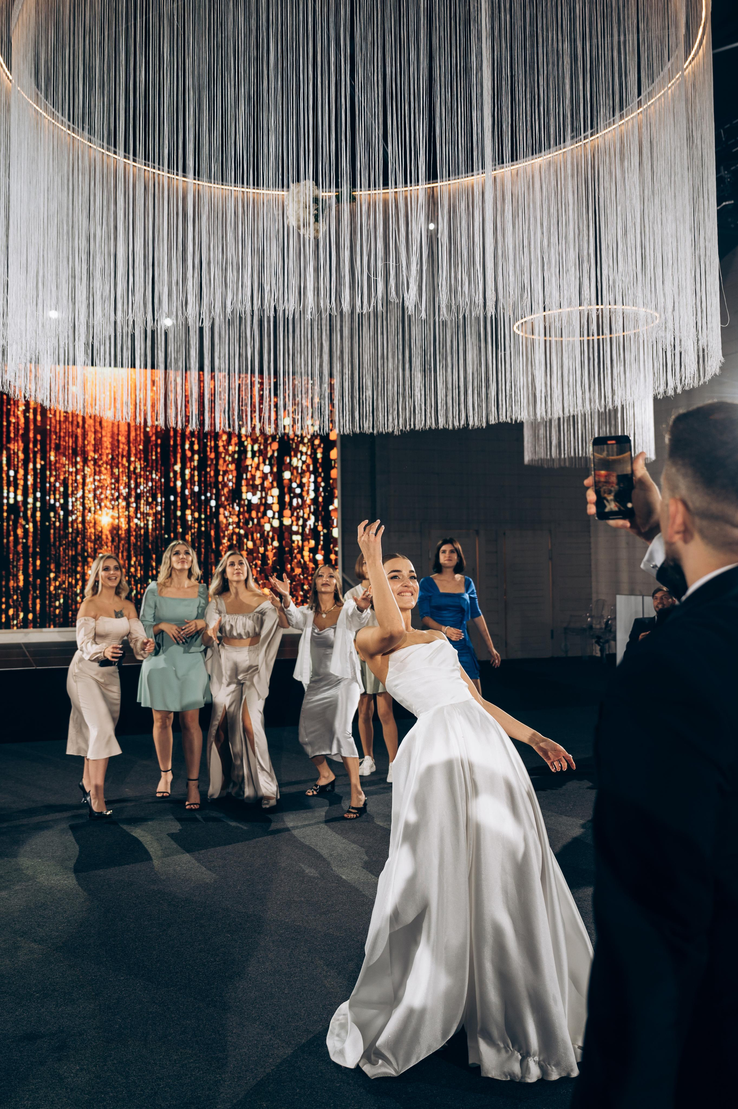 ОДНА СВАДЬБА ПОЛНОСТЬЮ. Свадебный организатор в Ростове-на-Дону Яснов Роман