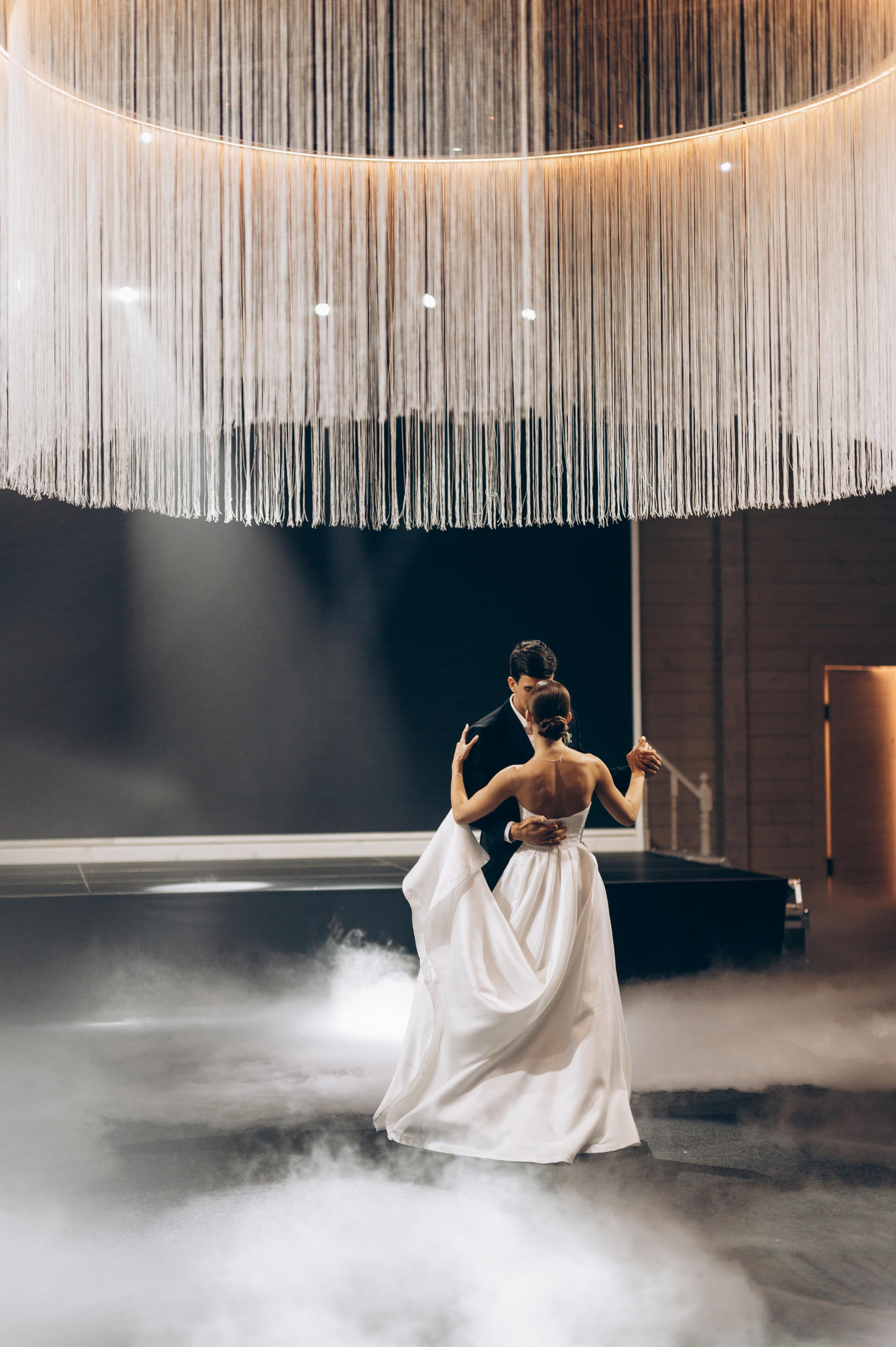 ОДНА СВАДЬБА ПОЛНОСТЬЮ. Свадебный организатор в Ростове-на-Дону Яснов Роман