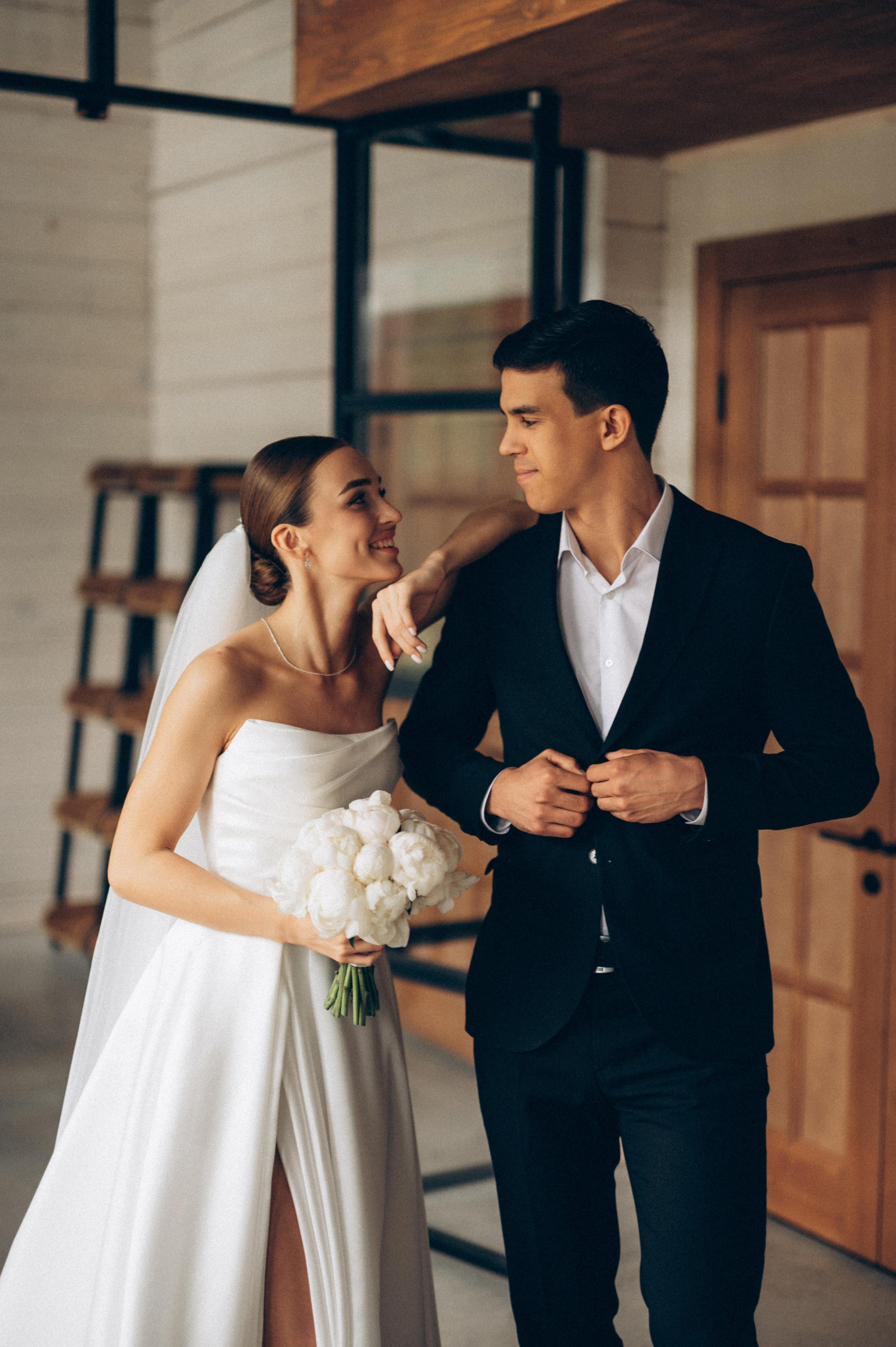 ОДНА СВАДЬБА ПОЛНОСТЬЮ. Свадебный организатор в Ростове-на-Дону Яснов Роман