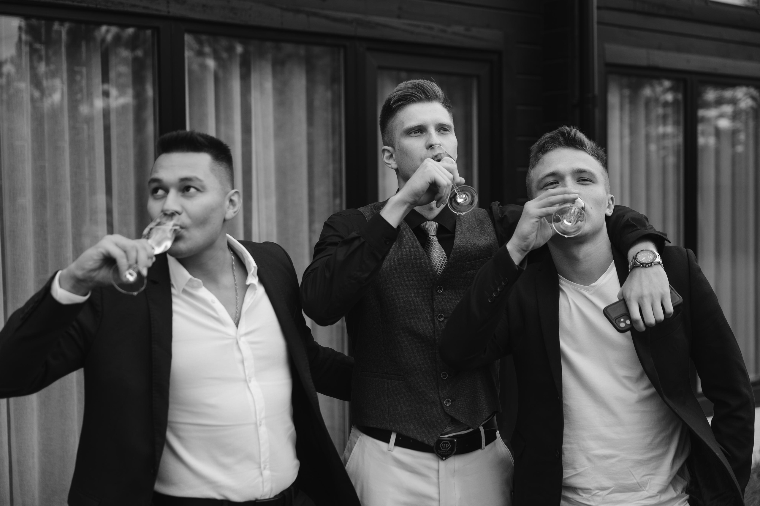 ОДНА СВАДЬБА ПОЛНОСТЬЮ. Свадебный организатор в Ростове-на-Дону Яснов Роман