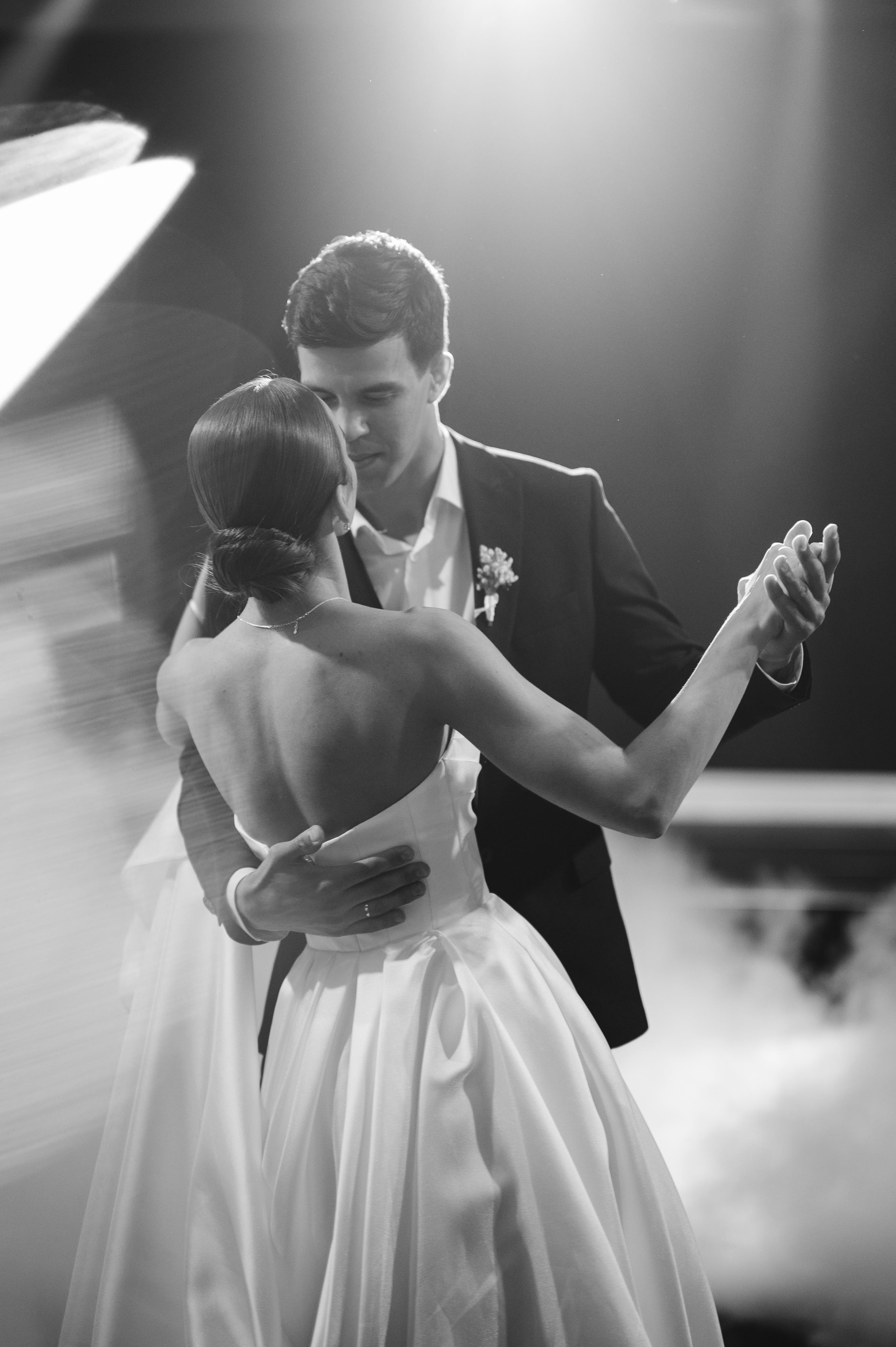 ОДНА СВАДЬБА ПОЛНОСТЬЮ. Свадебный организатор в Ростове-на-Дону Яснов Роман