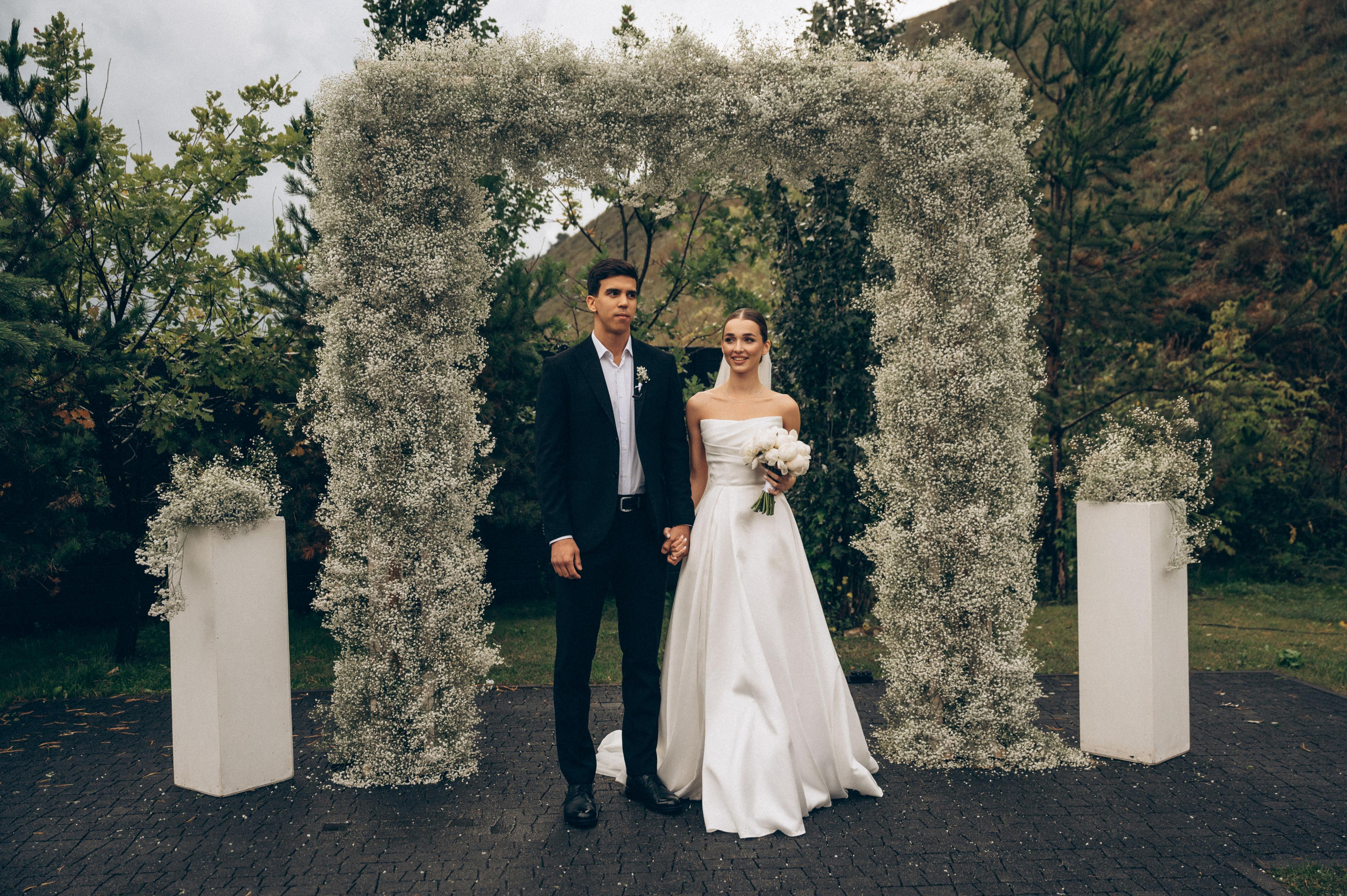 ОДНА СВАДЬБА ПОЛНОСТЬЮ. Свадебный организатор в Ростове-на-Дону Яснов Роман