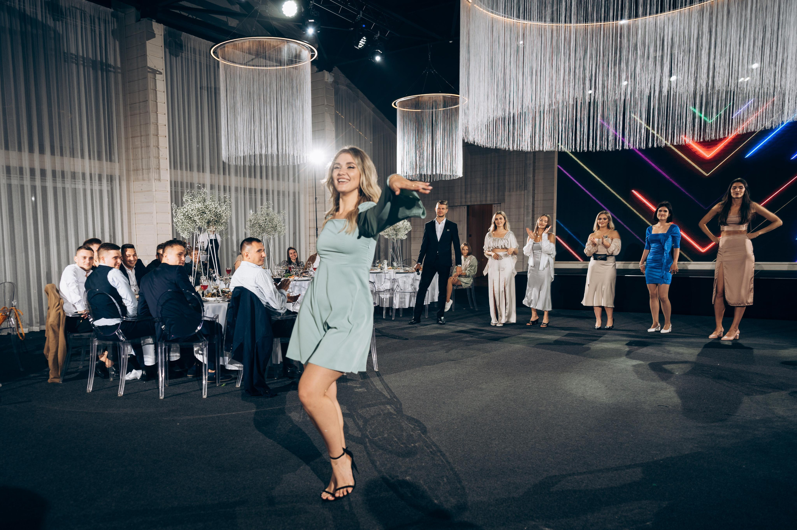 ОДНА СВАДЬБА ПОЛНОСТЬЮ. Свадебный организатор в Ростове-на-Дону Яснов Роман