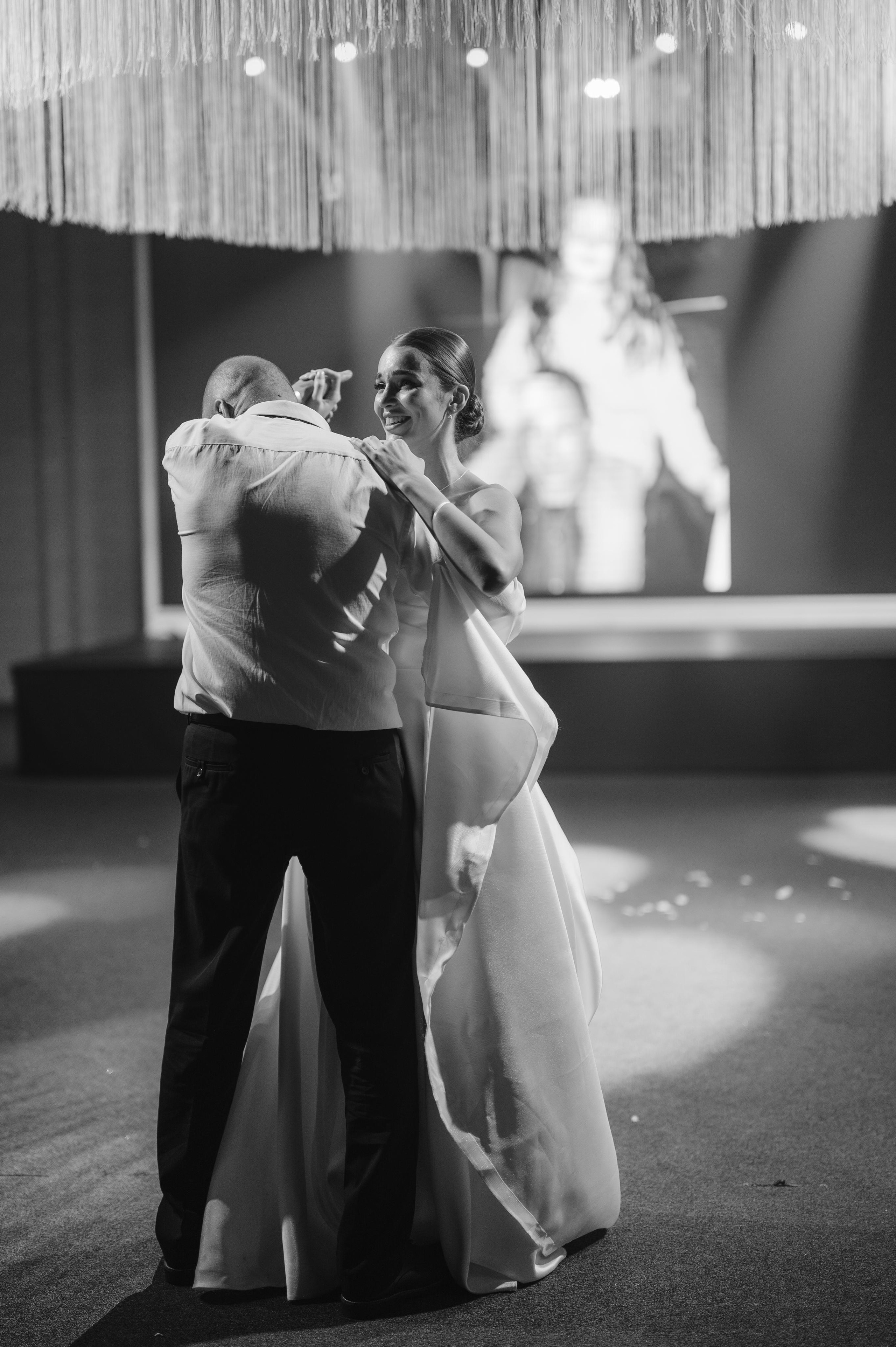 ОДНА СВАДЬБА ПОЛНОСТЬЮ. Свадебный организатор в Ростове-на-Дону Яснов Роман