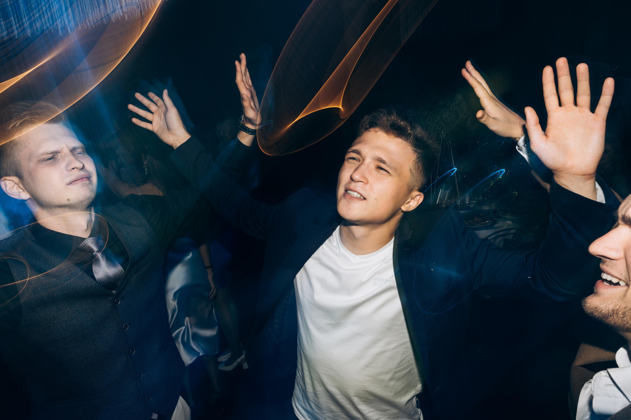 ОДНА СВАДЬБА ПОЛНОСТЬЮ. Свадебный организатор в Ростове-на-Дону Яснов Роман