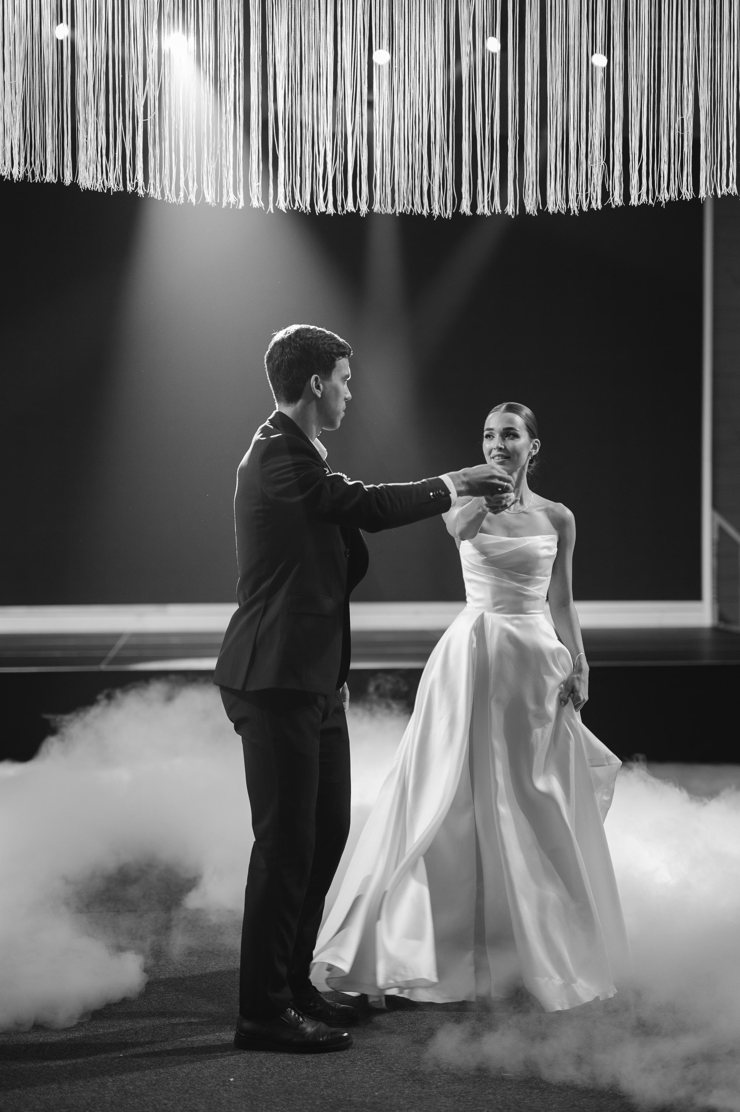 ОДНА СВАДЬБА ПОЛНОСТЬЮ. Свадебный организатор в Ростове-на-Дону Яснов Роман