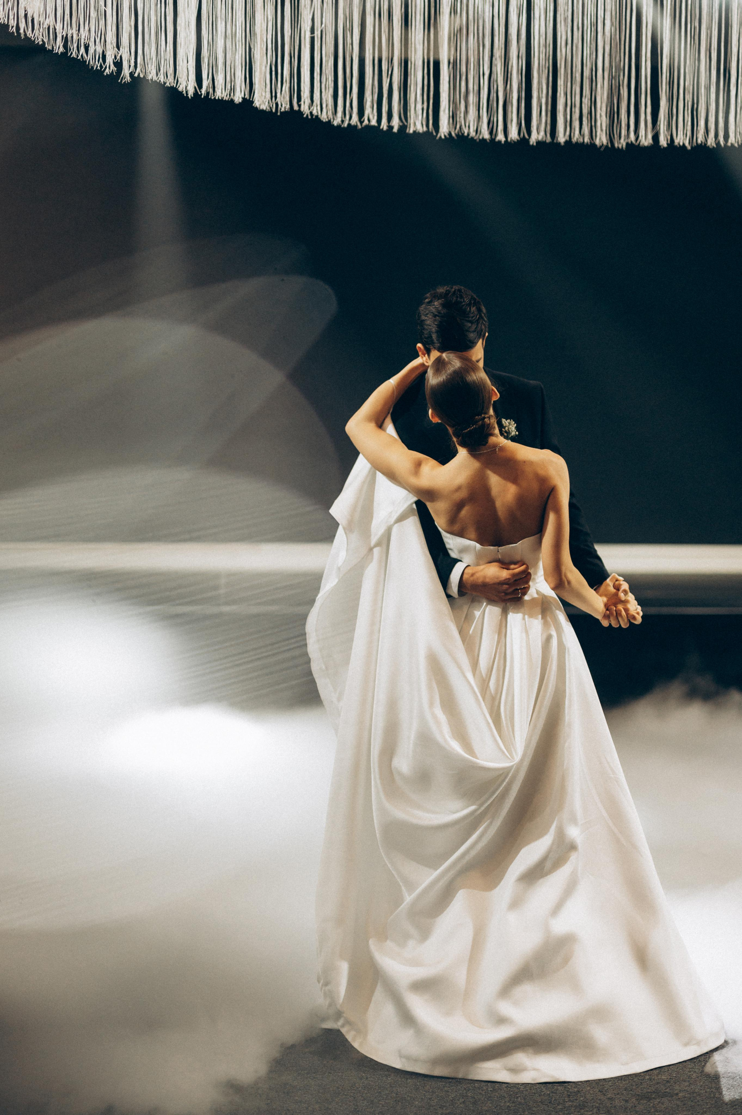 ОДНА СВАДЬБА ПОЛНОСТЬЮ. Свадебный организатор в Ростове-на-Дону Яснов Роман