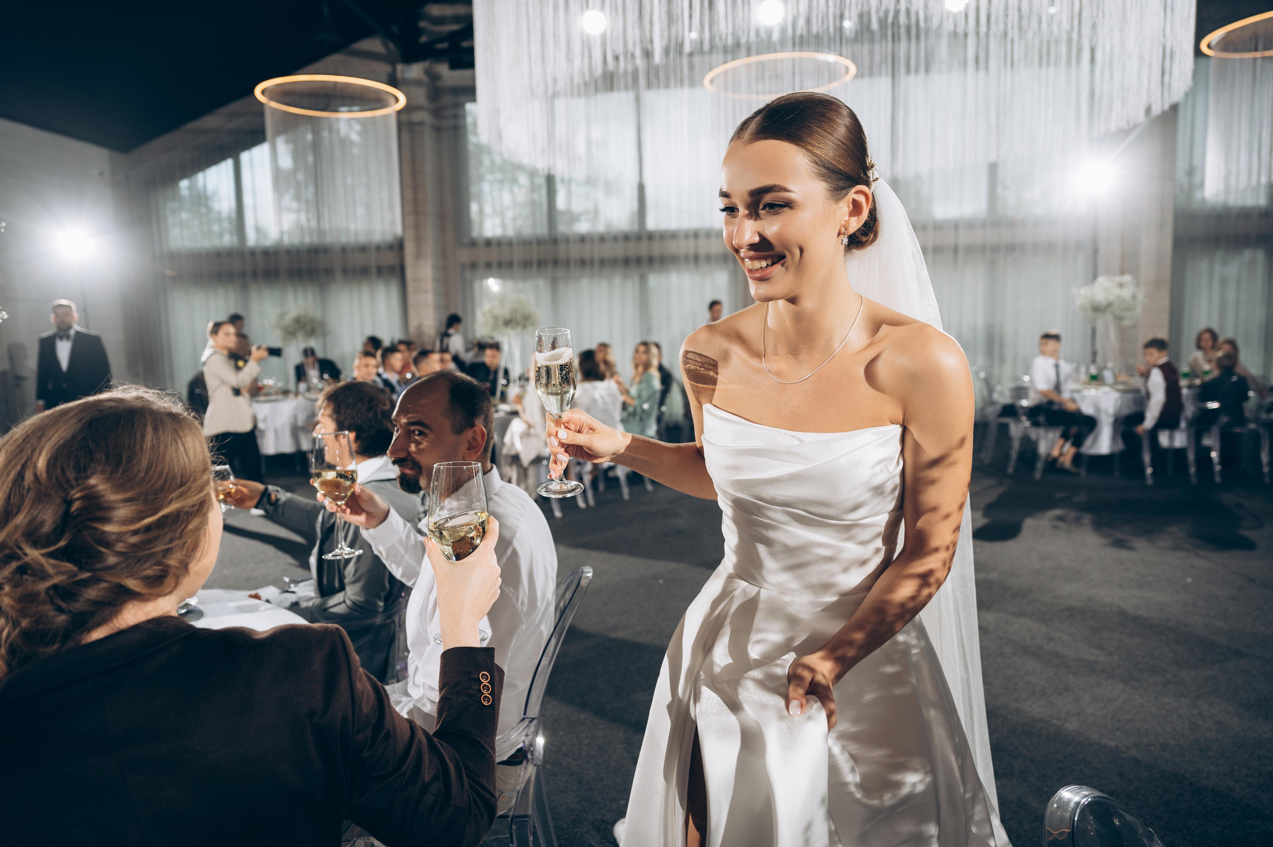 ОДНА СВАДЬБА ПОЛНОСТЬЮ. Свадебный организатор в Ростове-на-Дону Яснов Роман