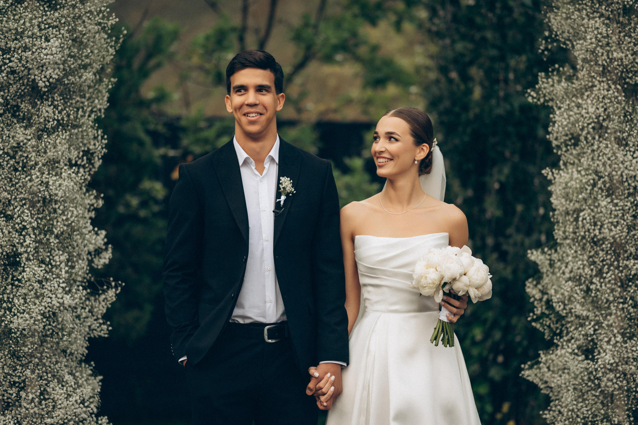 ОДНА СВАДЬБА ПОЛНОСТЬЮ. Свадебный организатор в Ростове-на-Дону Яснов Роман