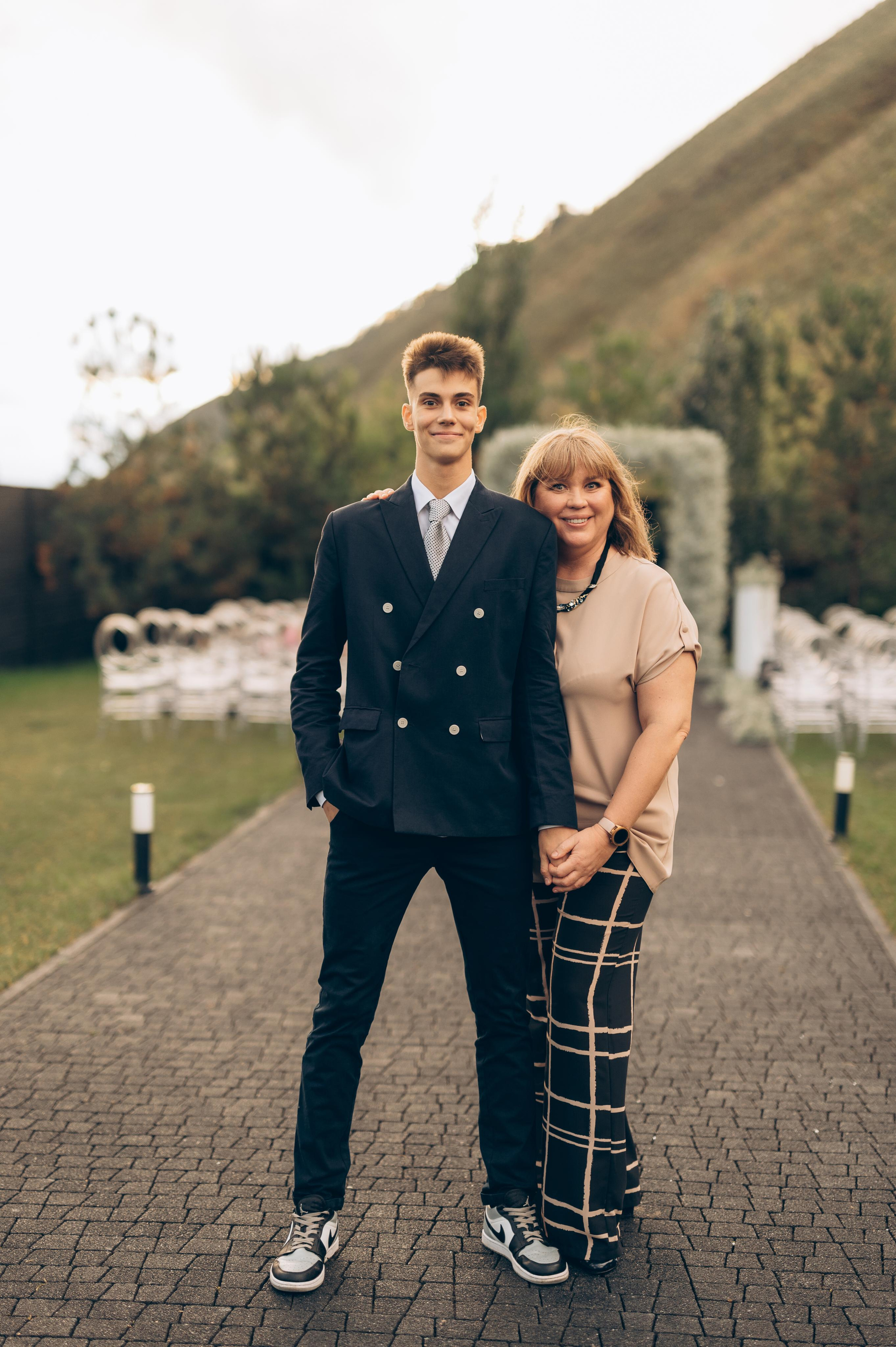 ОДНА СВАДЬБА ПОЛНОСТЬЮ. Свадебный организатор в Ростове-на-Дону Яснов Роман