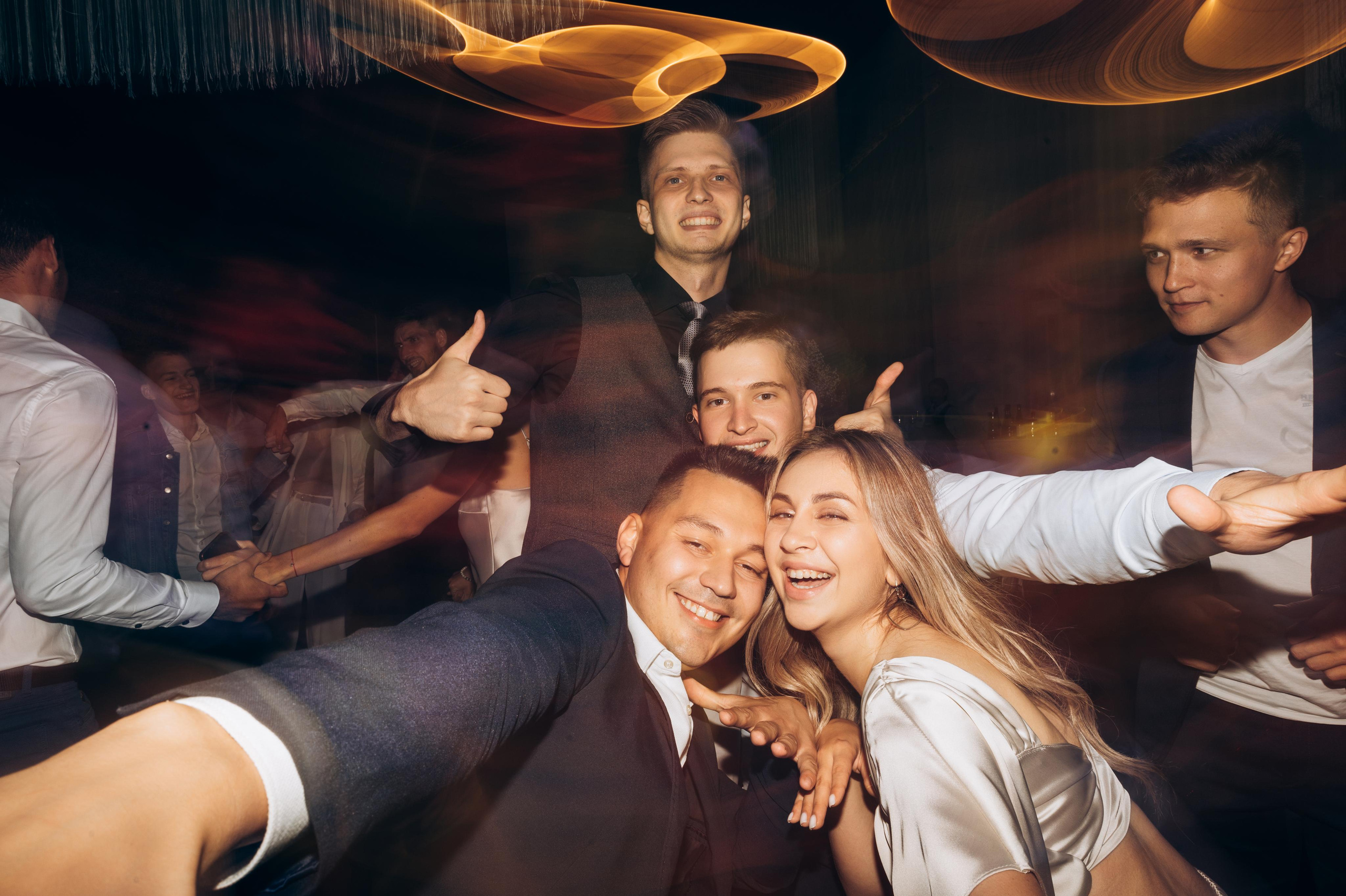 ОДНА СВАДЬБА ПОЛНОСТЬЮ. Свадебный организатор в Ростове-на-Дону Яснов Роман