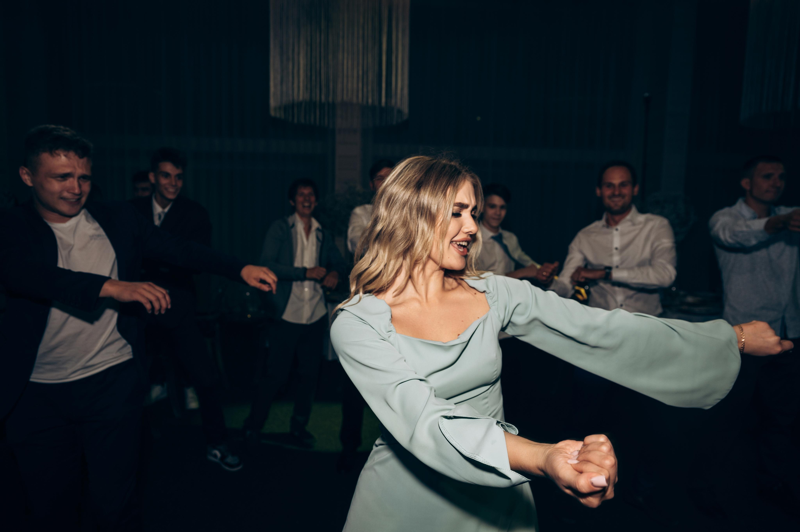 ОДНА СВАДЬБА ПОЛНОСТЬЮ. Свадебный организатор в Ростове-на-Дону Яснов Роман