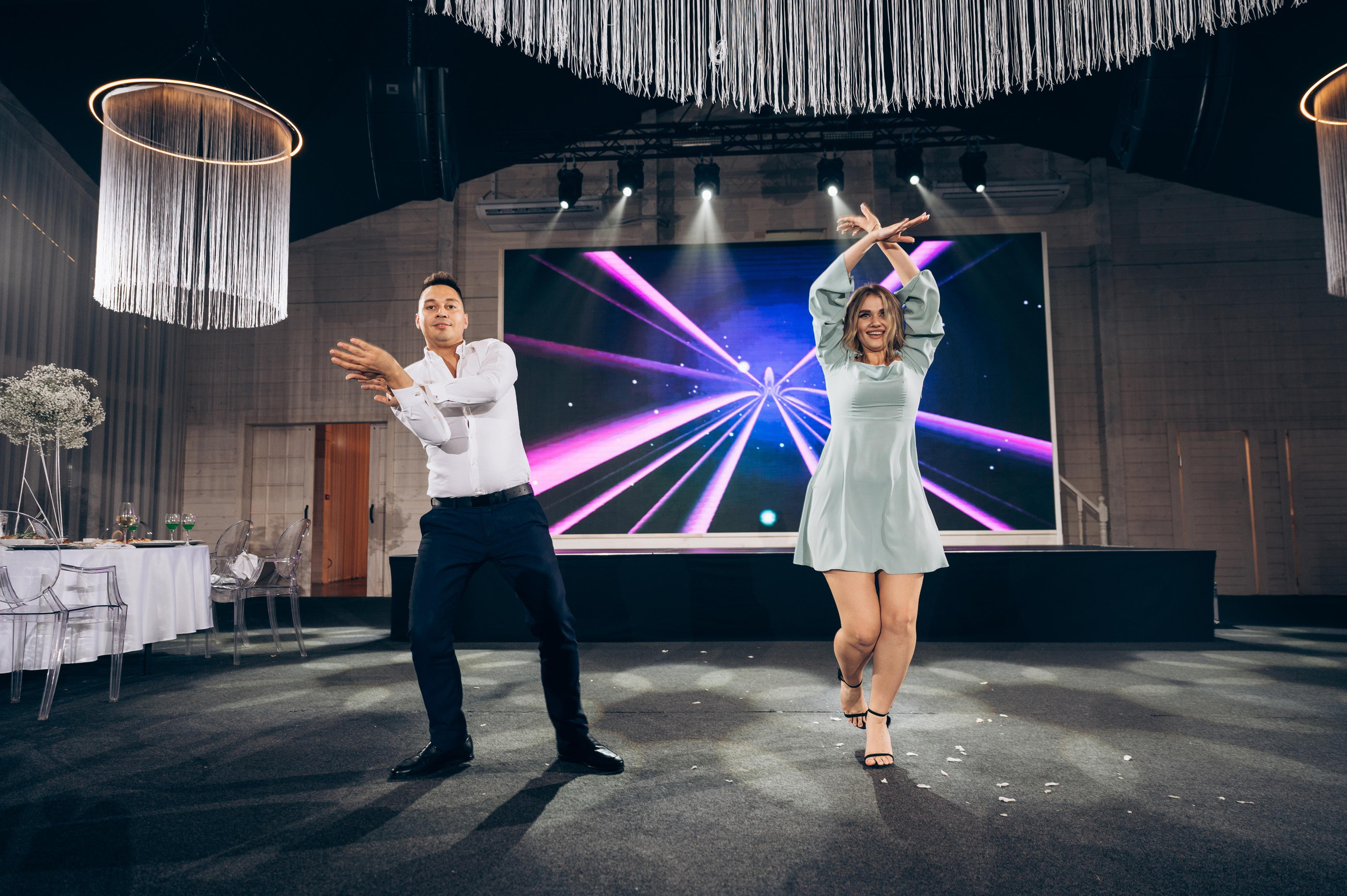 ОДНА СВАДЬБА ПОЛНОСТЬЮ. Свадебный организатор в Ростове-на-Дону Яснов Роман