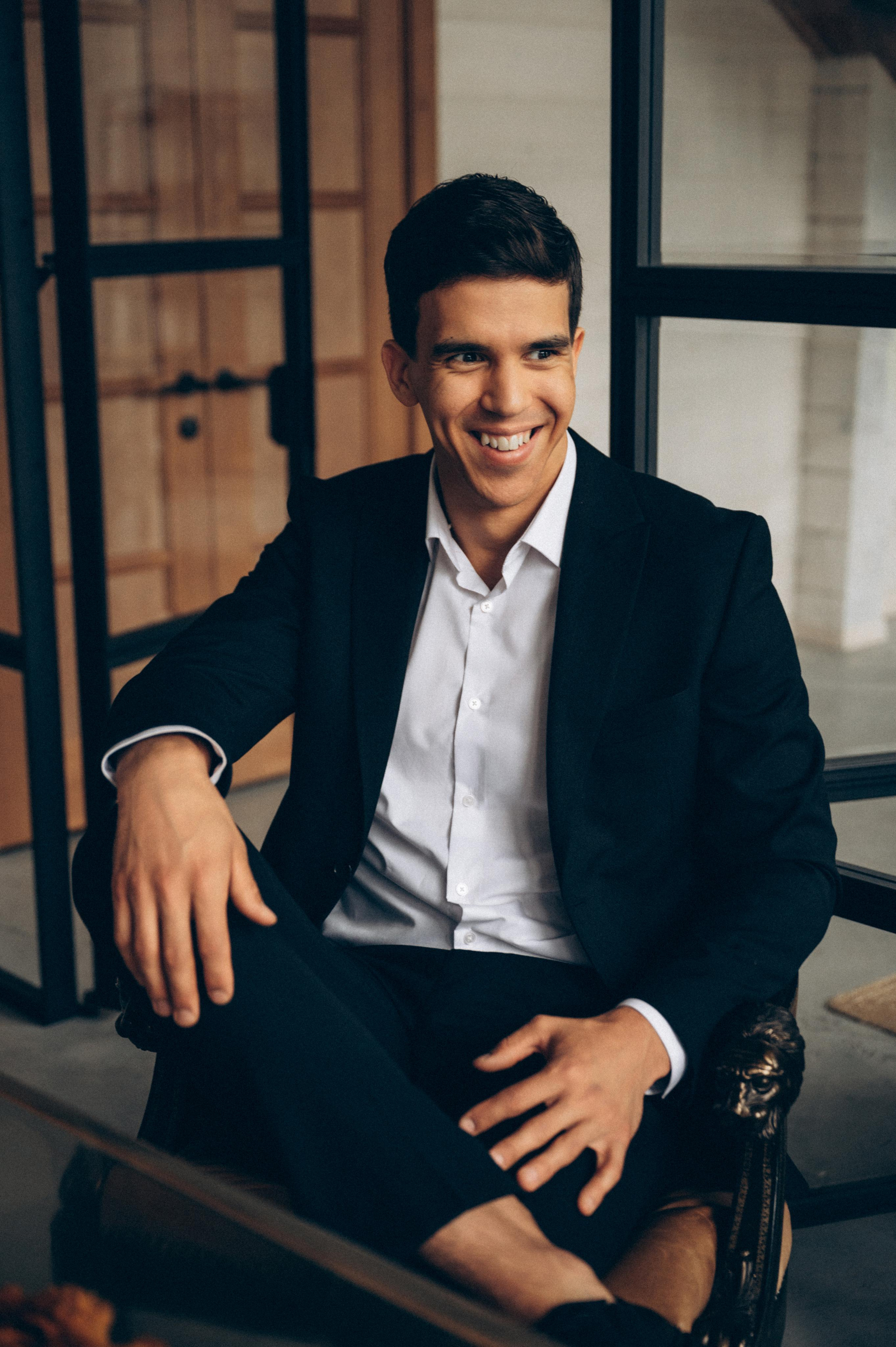 ОДНА СВАДЬБА ПОЛНОСТЬЮ. Свадебный организатор в Ростове-на-Дону Яснов Роман