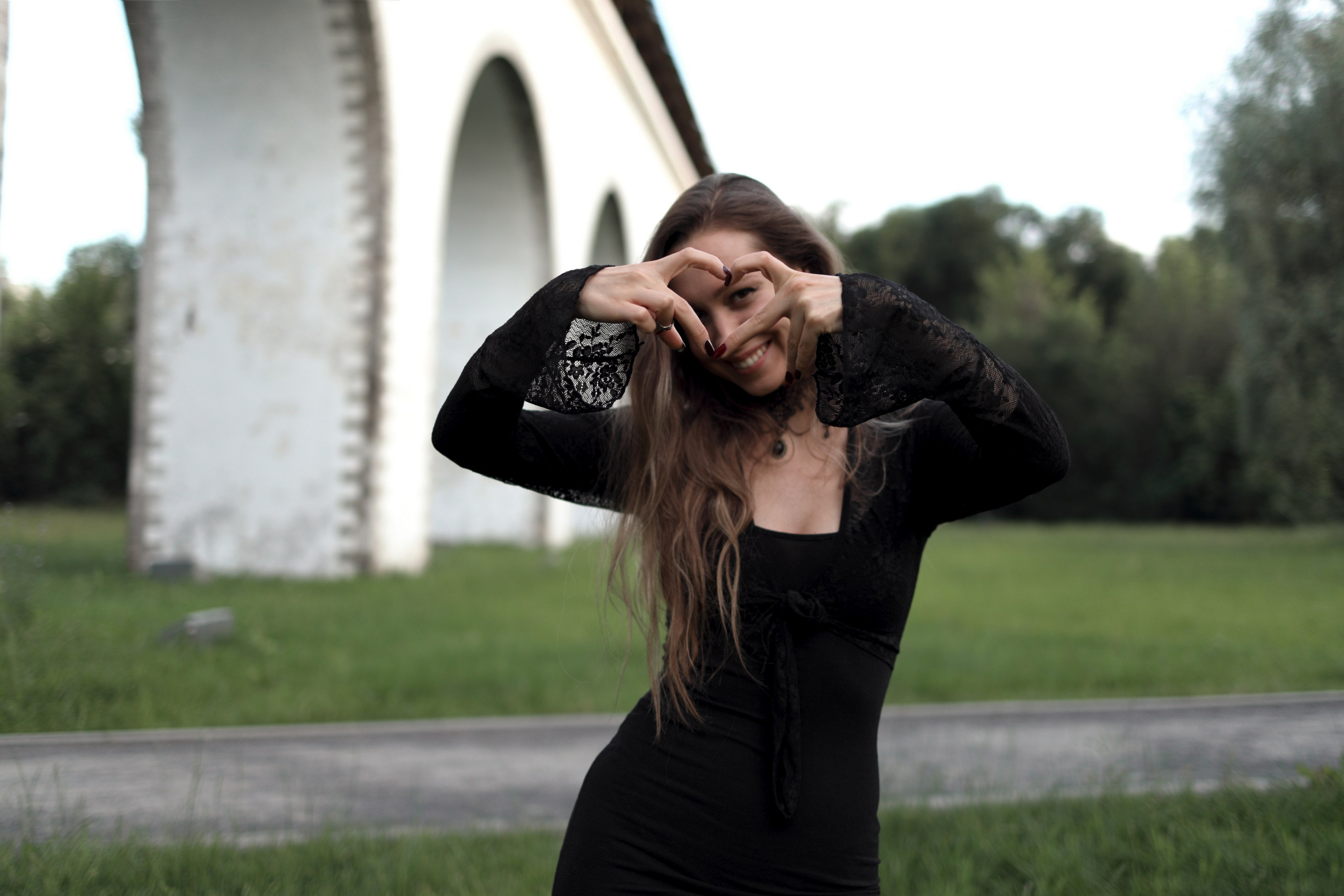 Becareful she has fangs/Aqueduct. Арт-фотограф. Coffelisk