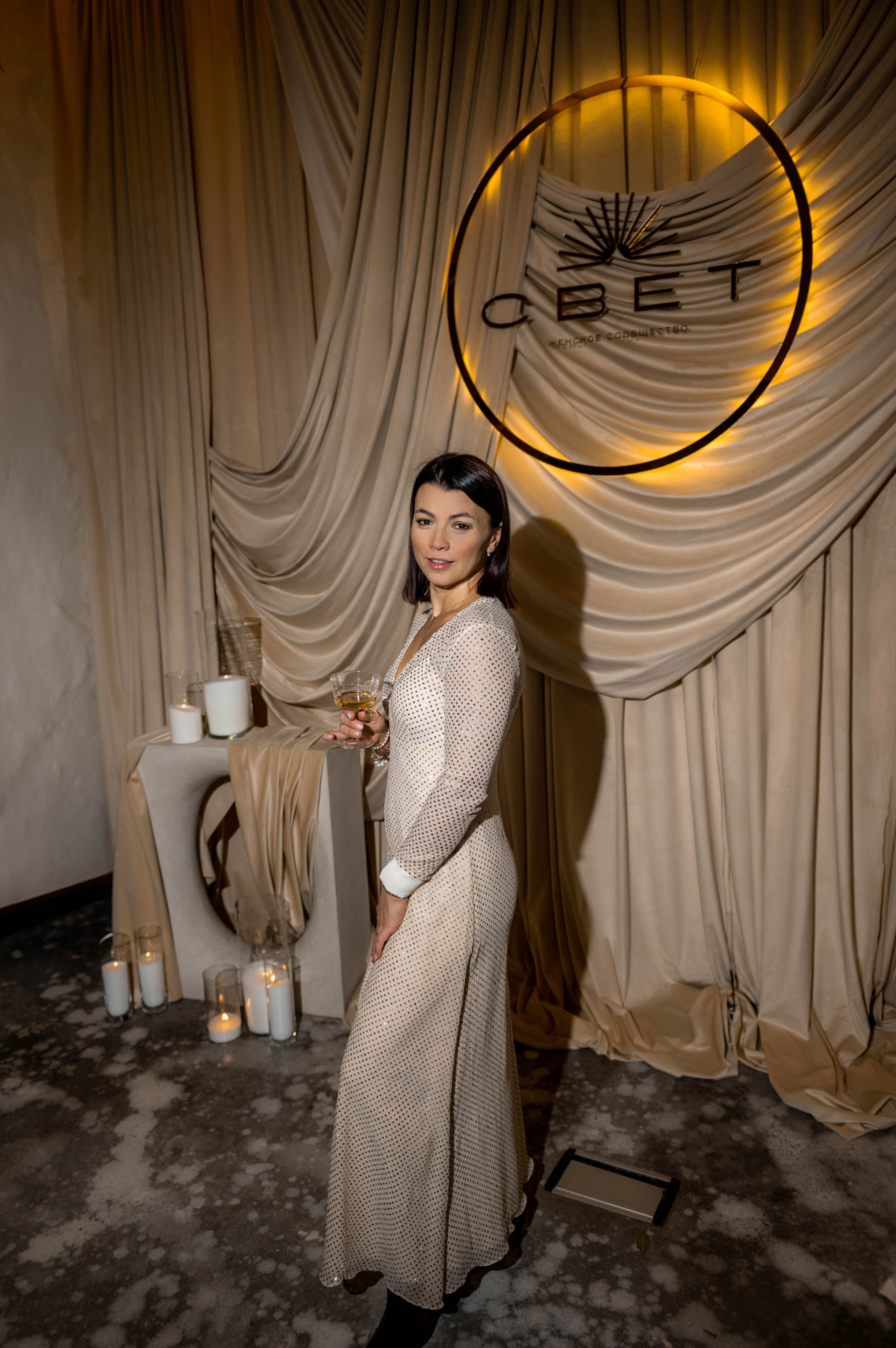 Light. Свадебный фотограф МОСКВА, КРЫМ, СМОЛЕНСК АЛЯ КОНОВАЛОВА