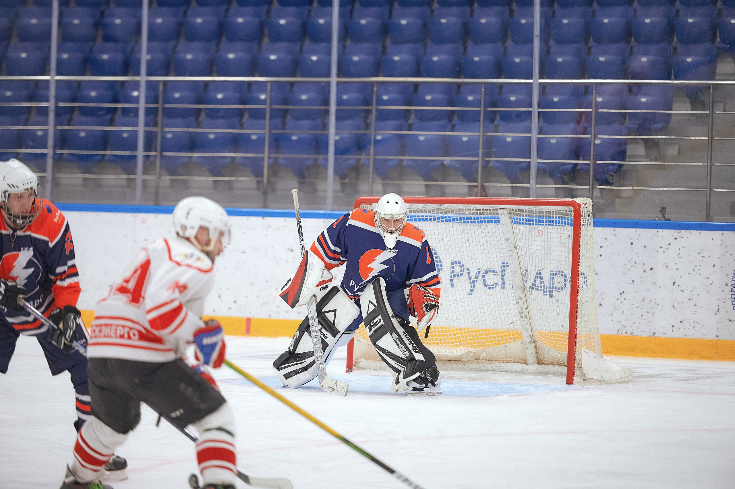 Портфолио репортажной фотосъёмки: Кристалл арена — Хоккей — РусГидро. Фотограф Яковлев Роман — Красноярск