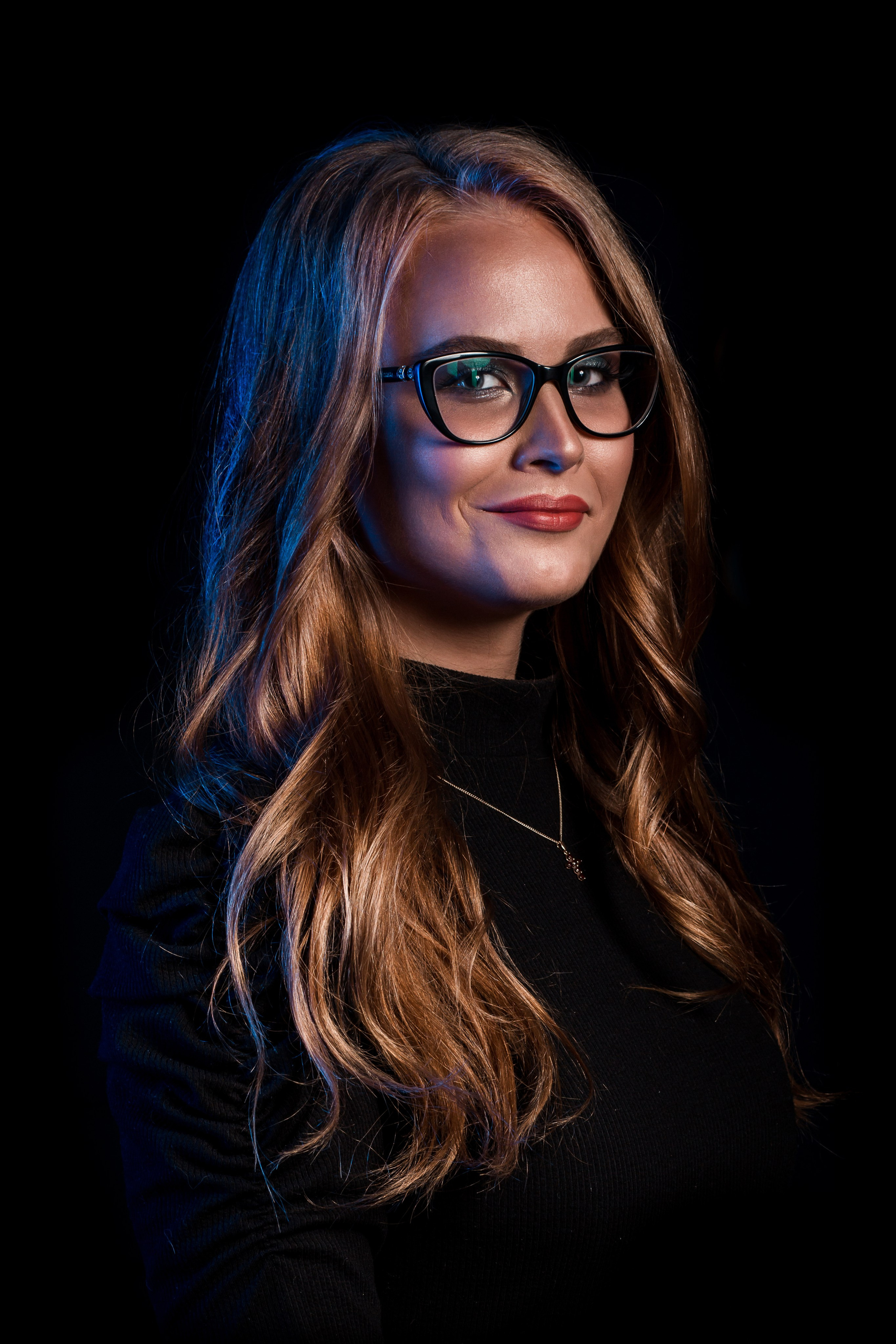 Женский портрет для тебя и твоего дела. Профессиональный фотограф в Санкт-Петербурге Александр Волосенцев