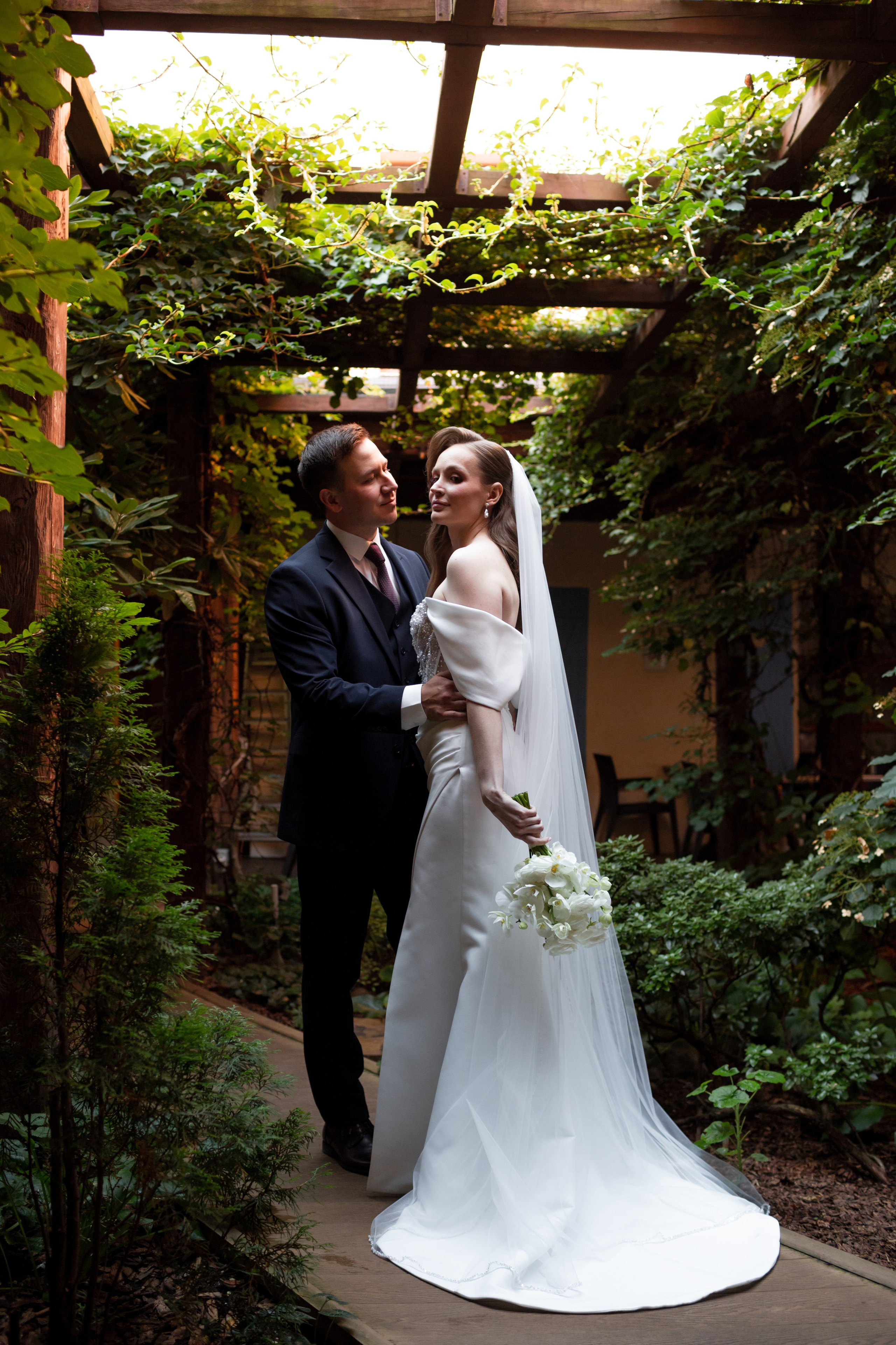 Свадьба в Петербурге в сентябре. Свадебный фотограф Кирилл Белый