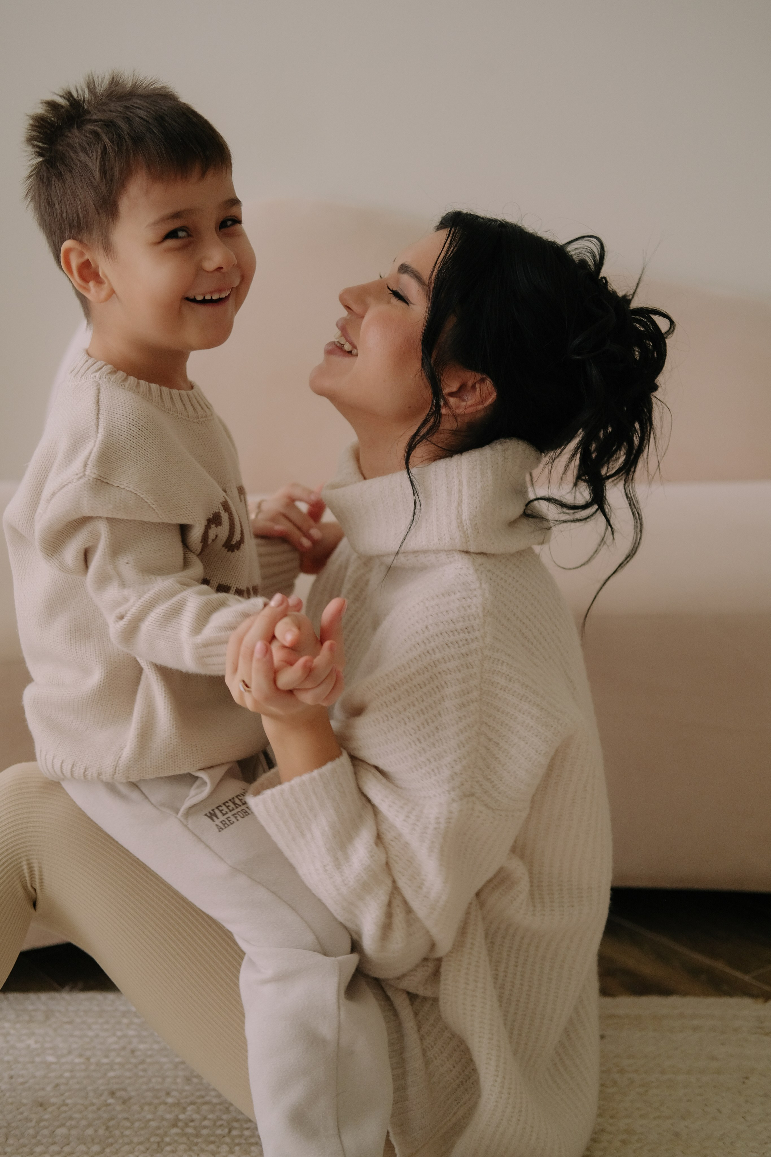 Семья Сенатос. Главная