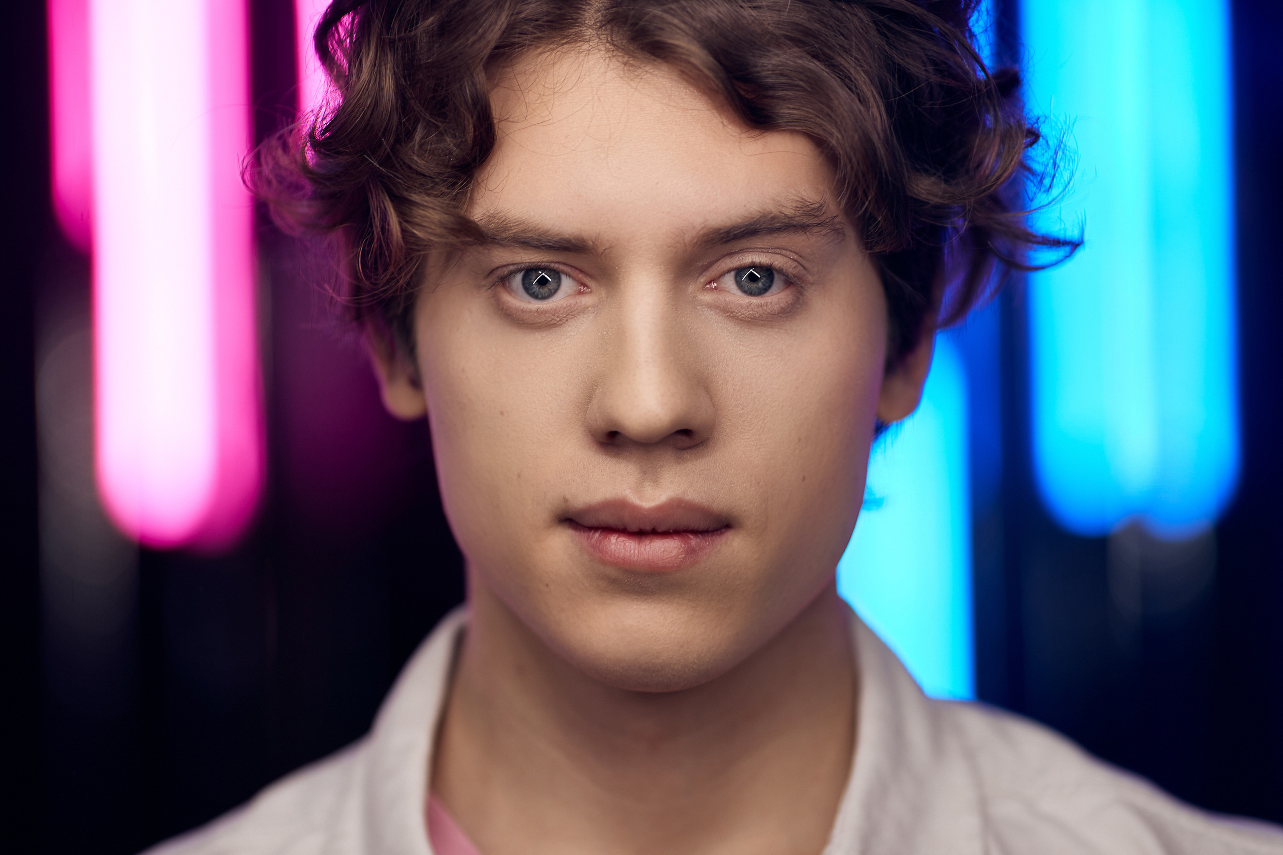 דְיוֹקָן. יבגני פלבין. צלם. תעשייה, דיווחים, חתונות, פורטרט