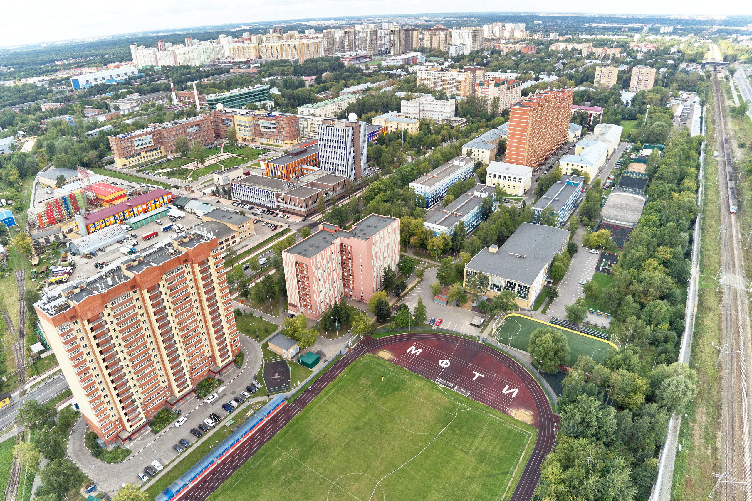 Interior and exterior. Evgeny Pelevin. Photographer. Industry, reporting, weddings, portrait