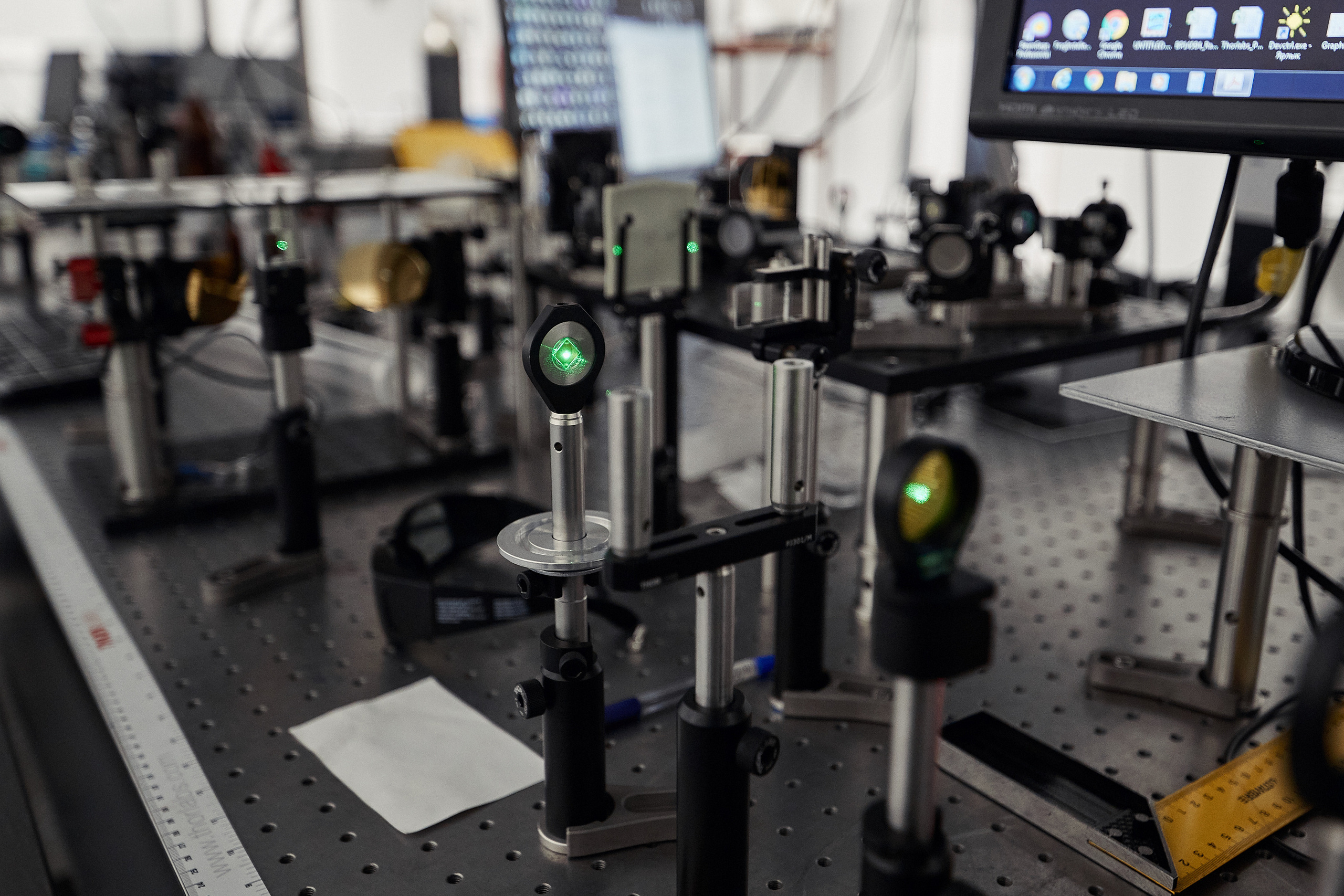 Science and laboratories. Evgeny Pelevin. Photographer. Industry, reporting, weddings, portrait