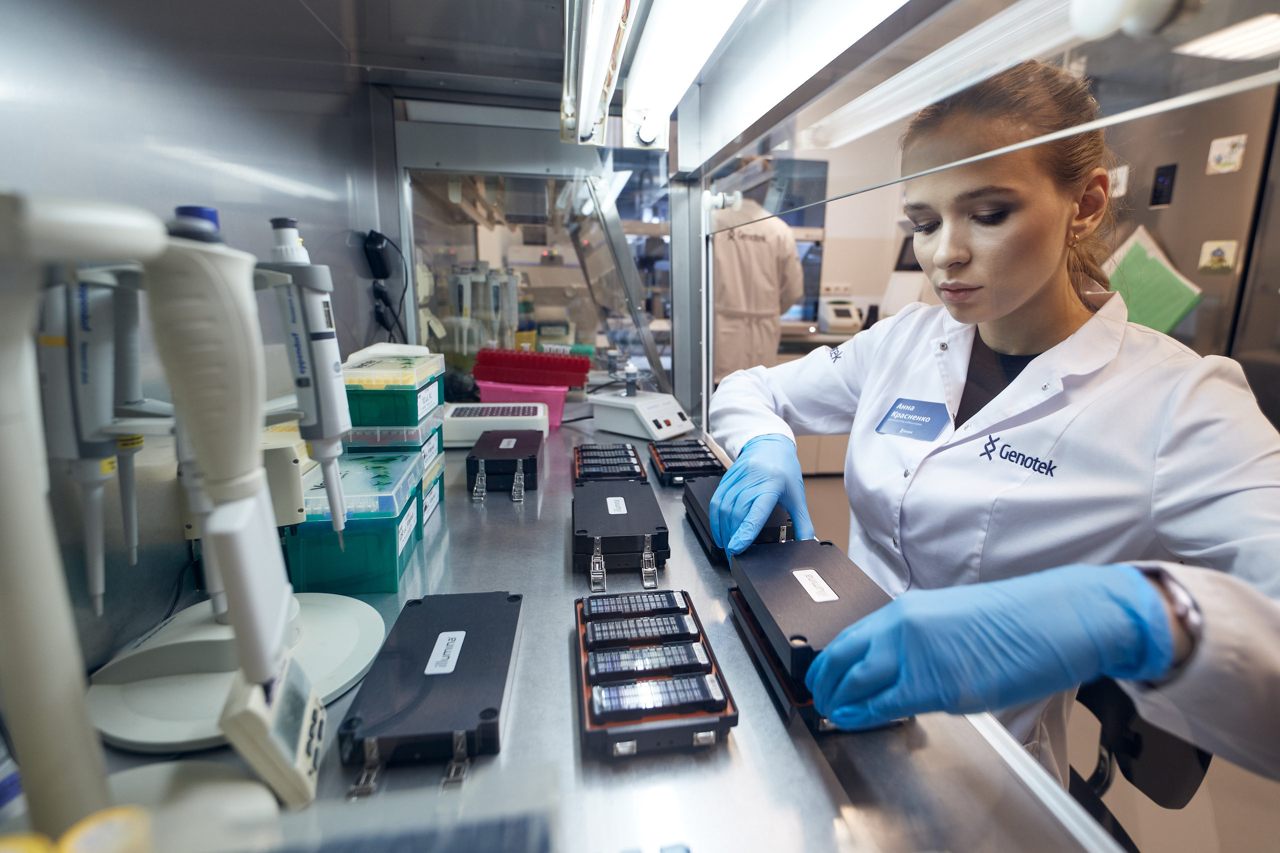 Science and laboratories. Evgeny Pelevin. Photographer. Industry, reporting, weddings, portrait