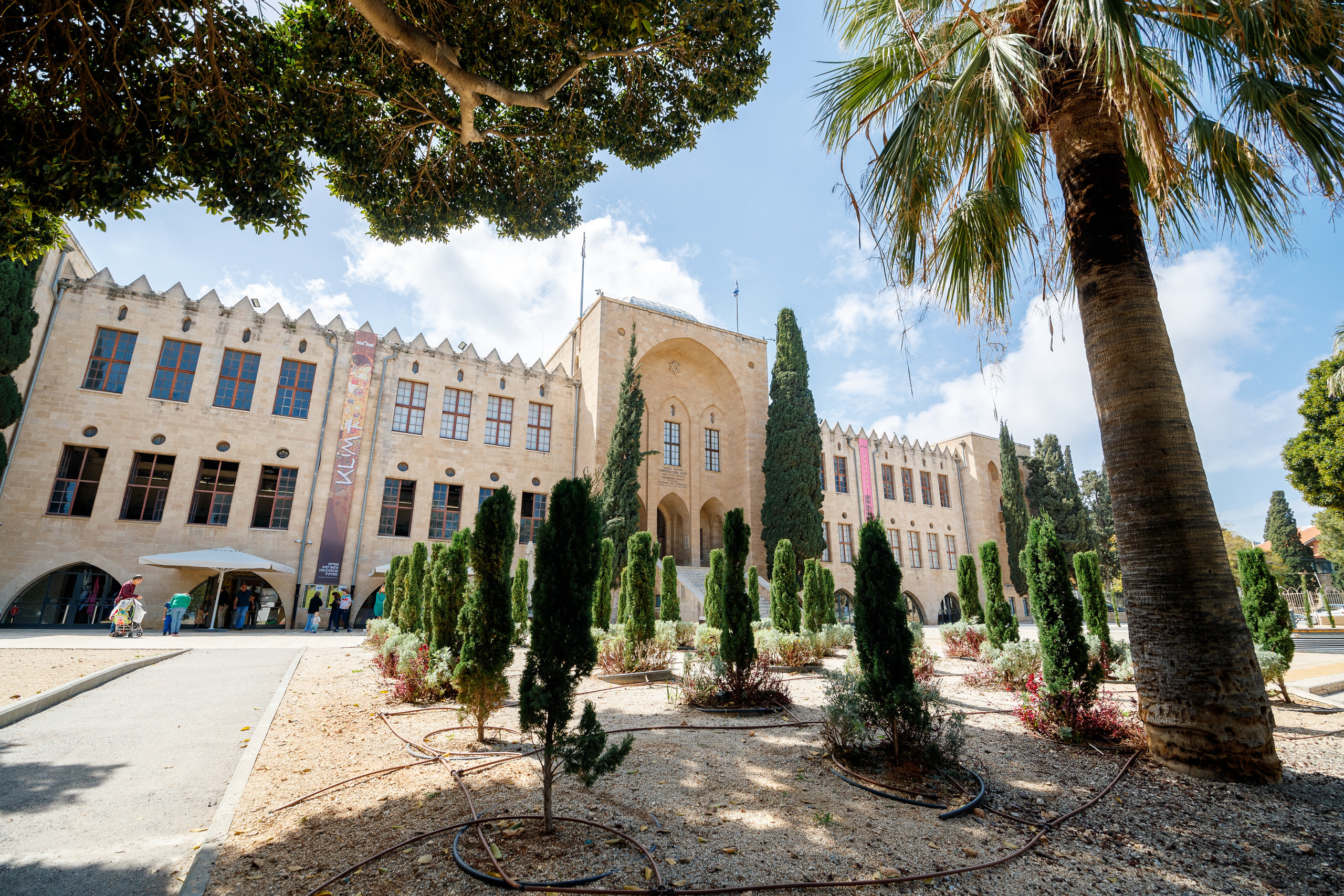 Interior and exterior. Evgeny Pelevin. Photographer. Industry, reporting, weddings, portrait