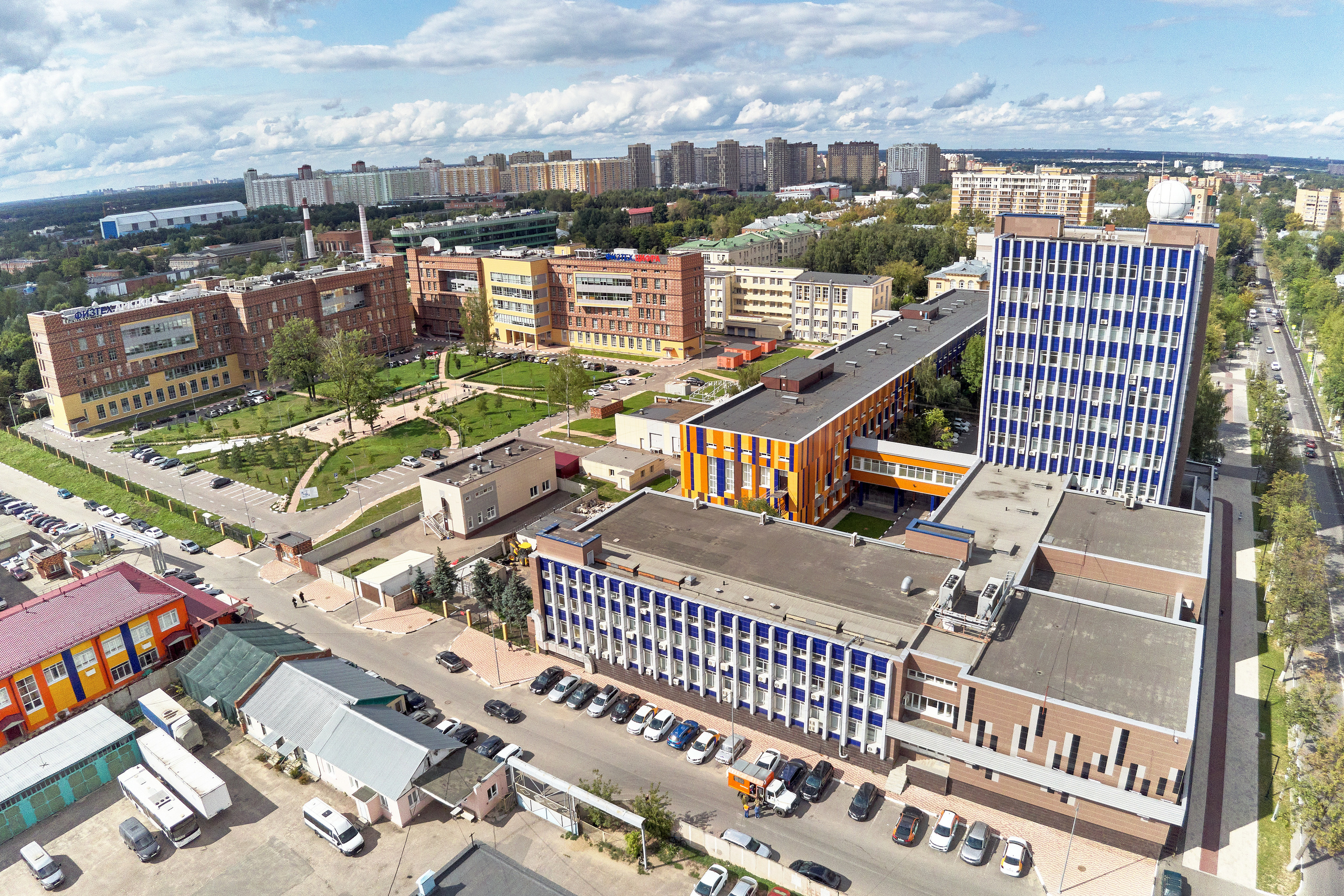 Interior and exterior. Evgeny Pelevin. Photographer. Industry, reporting, weddings, portrait