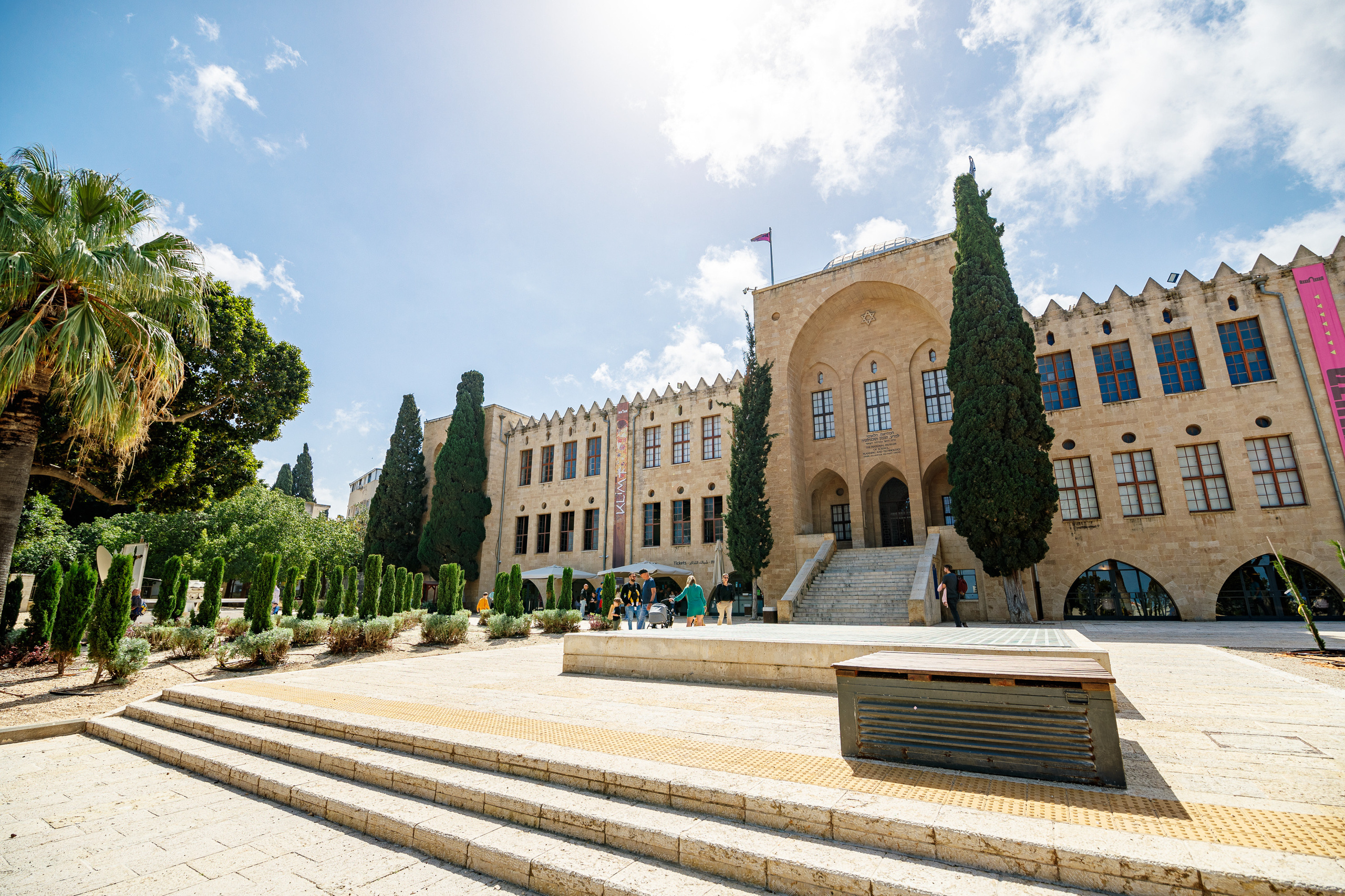 Interior and exterior. Evgeny Pelevin. Photographer. Industry, reporting, weddings, portrait