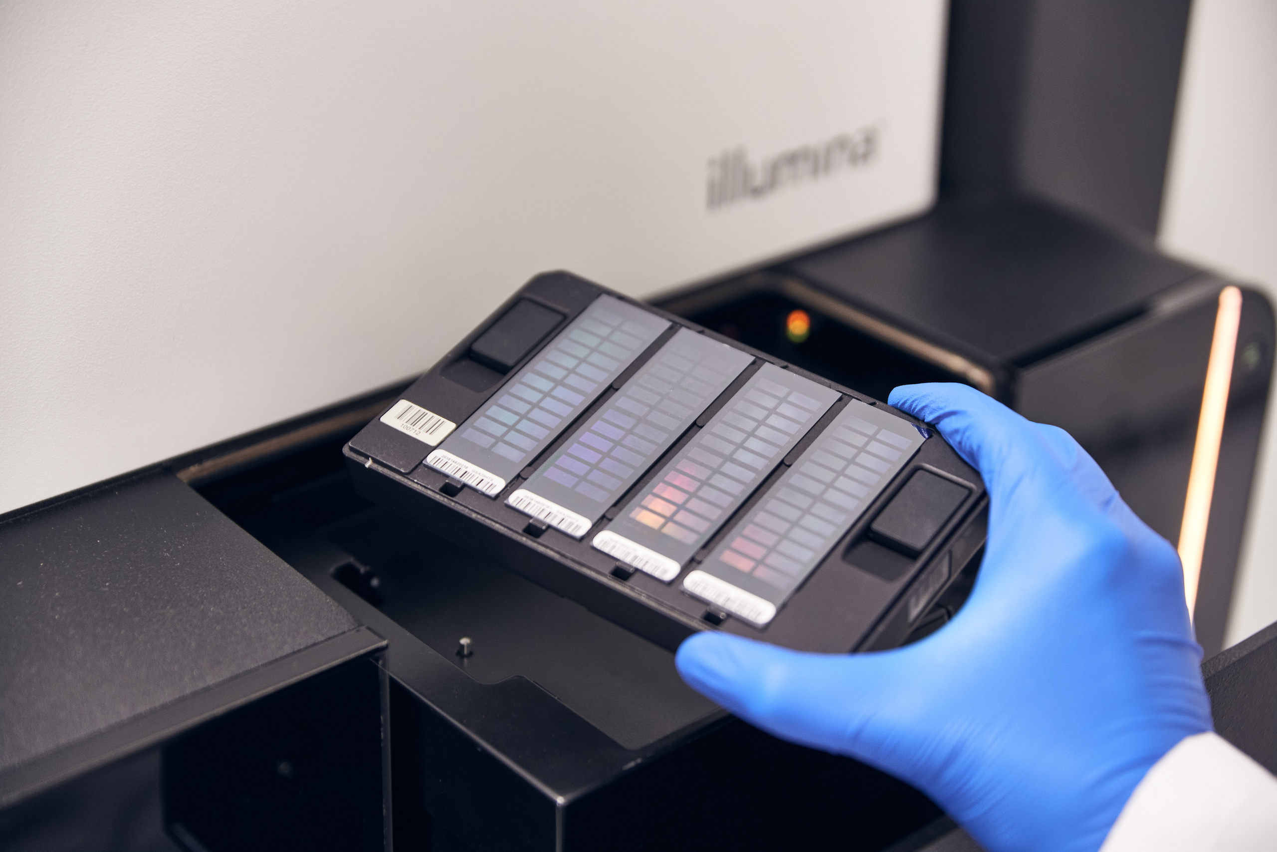 Science and laboratories. Evgeny Pelevin. Photographer. Industry, reporting, weddings, portrait