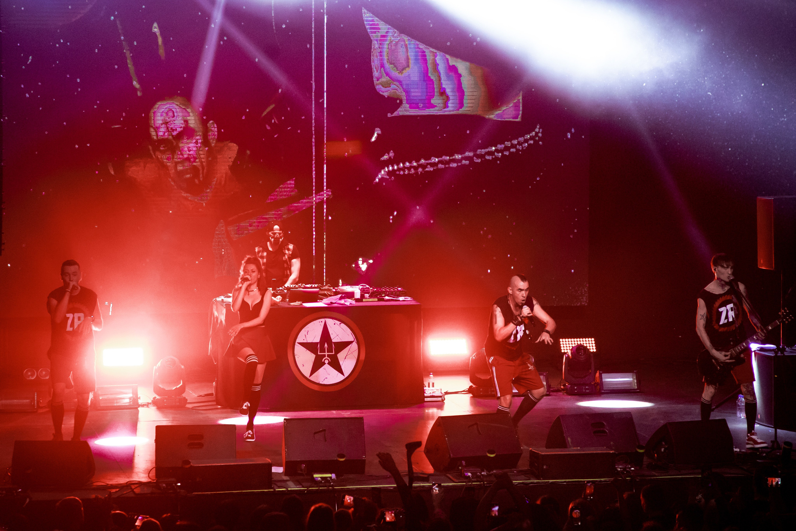 2r2r (2024). Фотограф Алексей Шуля — портфолио