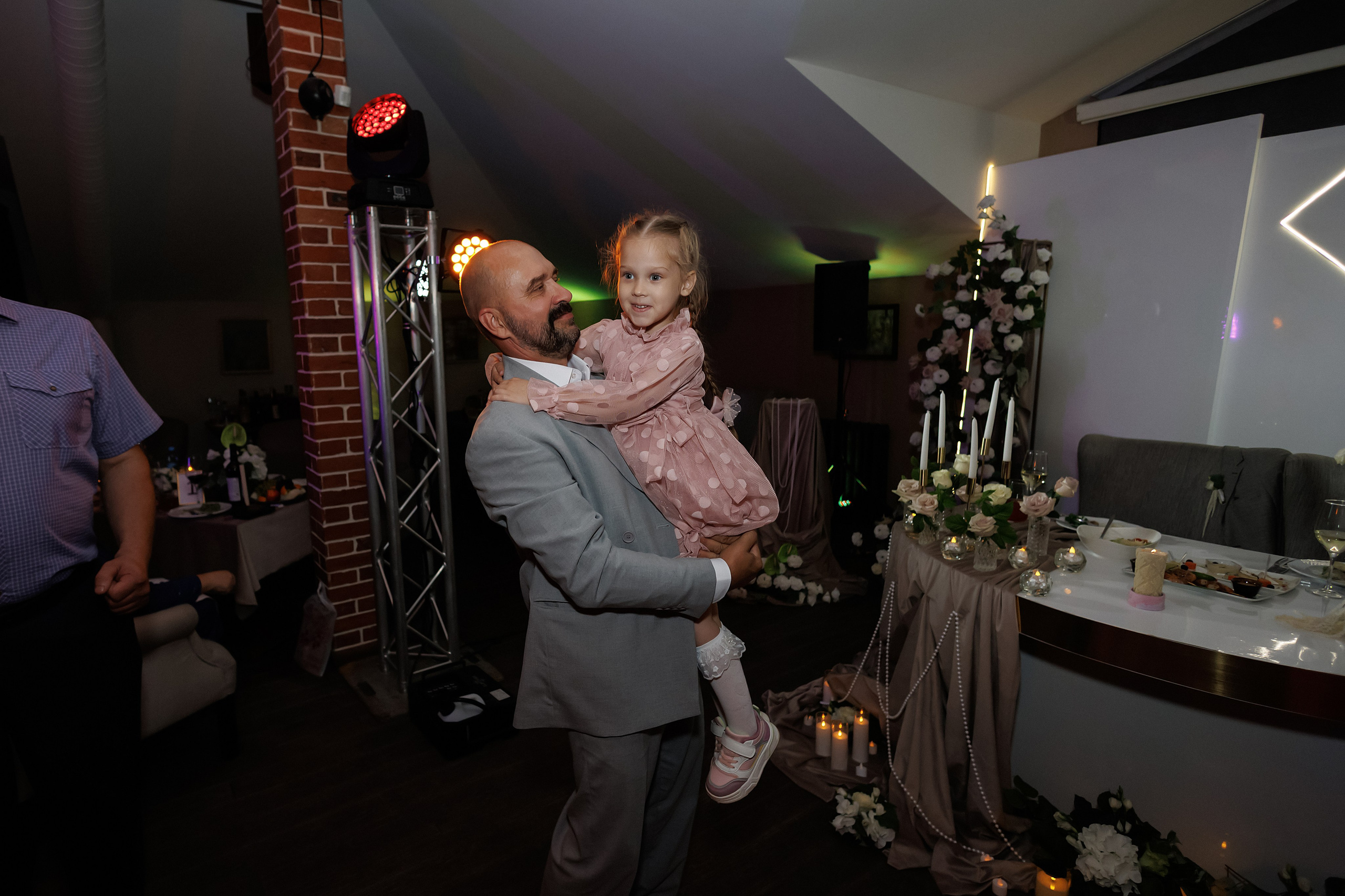 Екатерина и Владислав. Свадебный фотограф в Пскове и Санкт-Петербурге | Анна Голикова