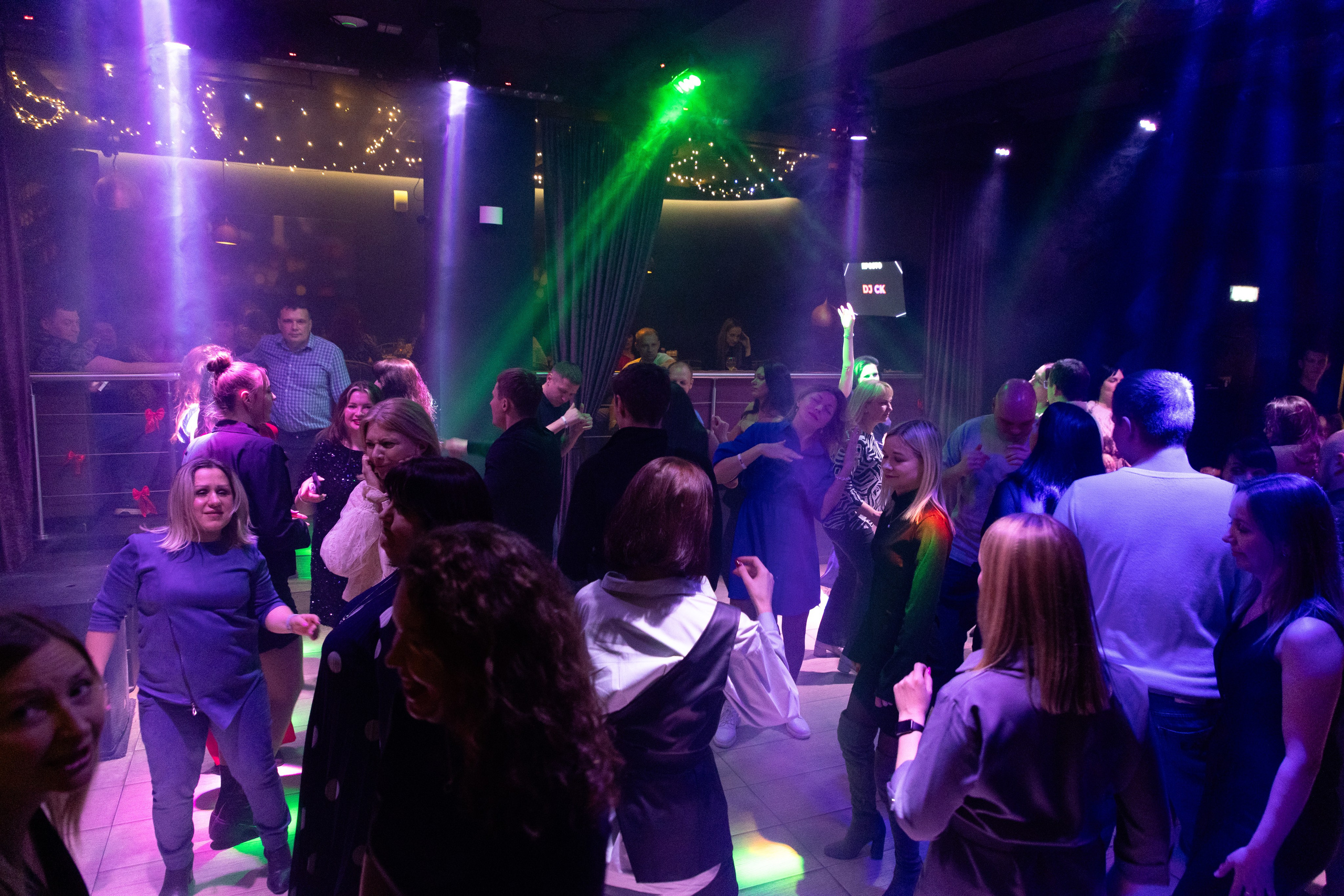 ПРОСТО Вечеринка 29 ноября 2025. Фотограф. Спорт, репортаж, предметная съемка