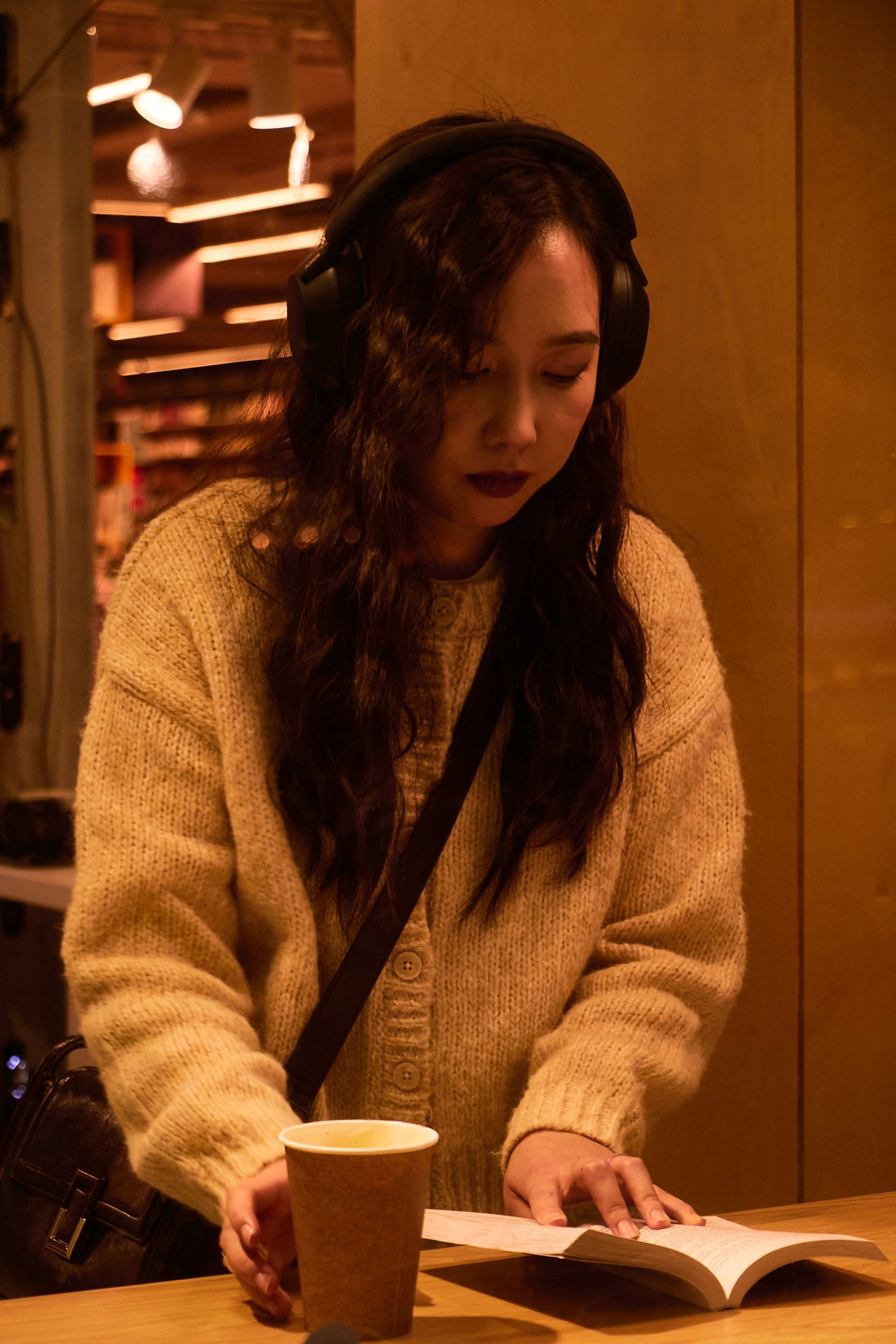 Bigul|tracks and tales