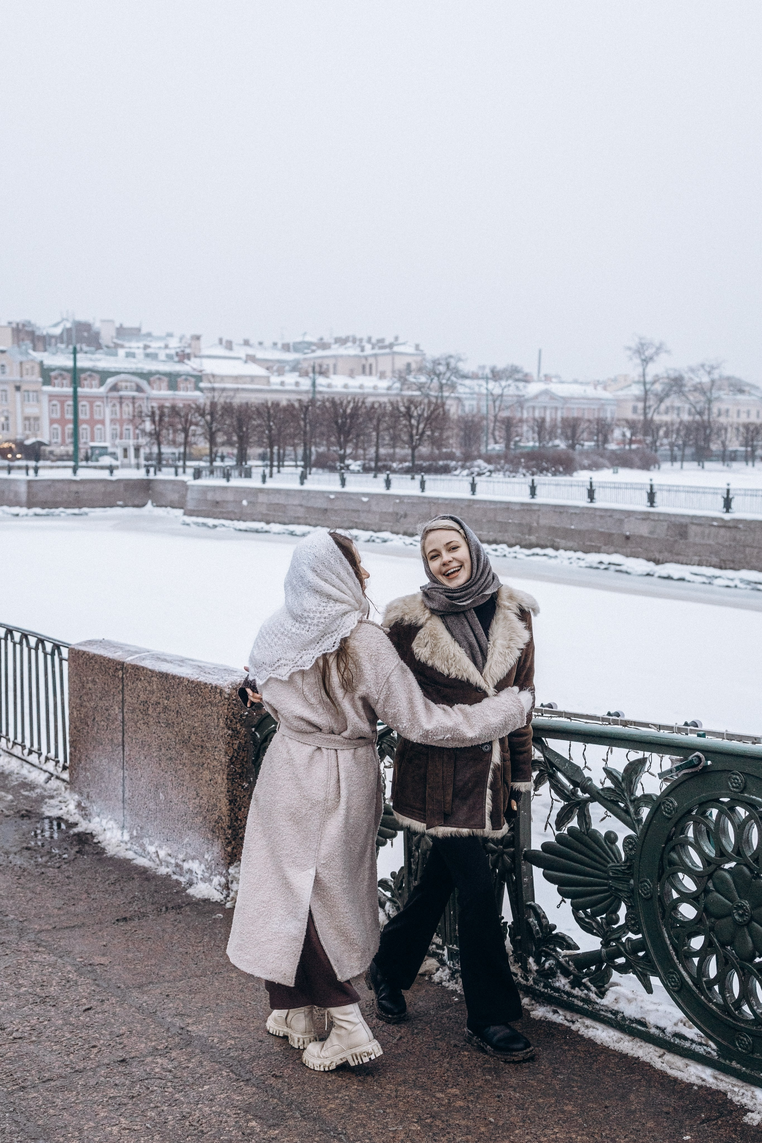В объятьях снега и Невы. Семейный фотограф в Санкт-Петербурге Лена Соколова